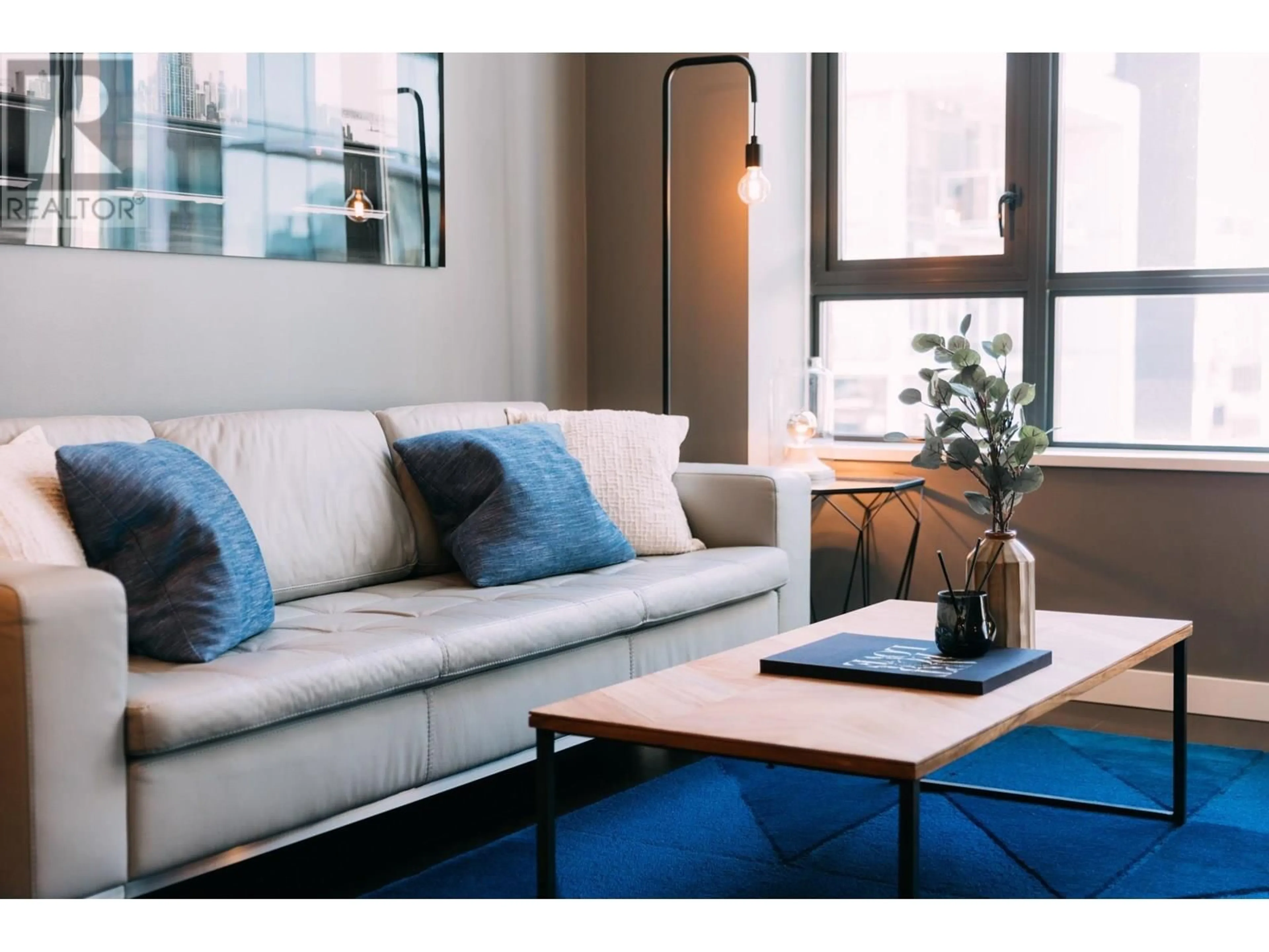 Living room with furniture, unknown for 2005 - 788 RICHARDS STREET, Vancouver British Columbia V6B0C7