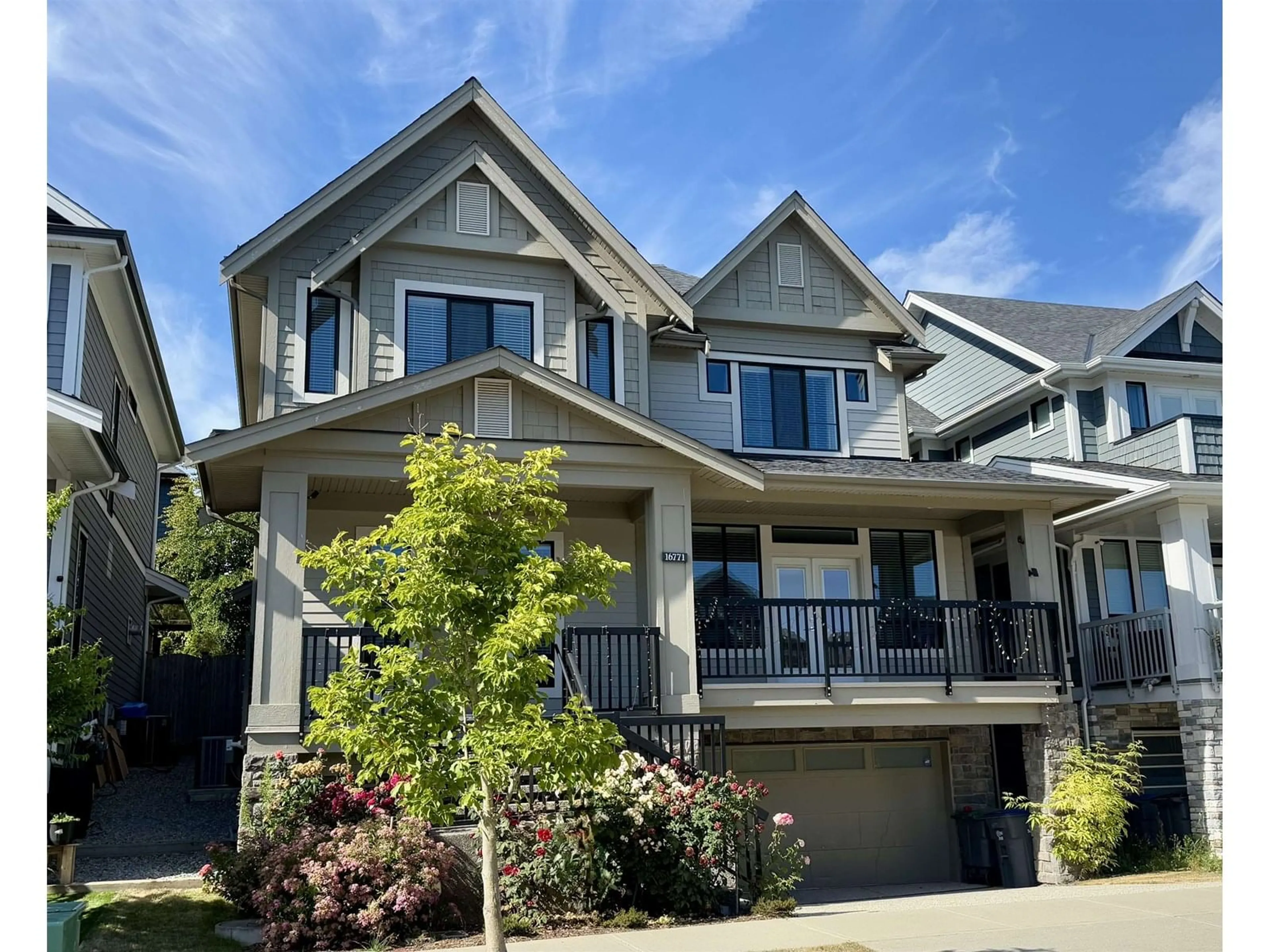 Home with vinyl exterior material, street for 16771 17, Surrey British Columbia V3Z0T3