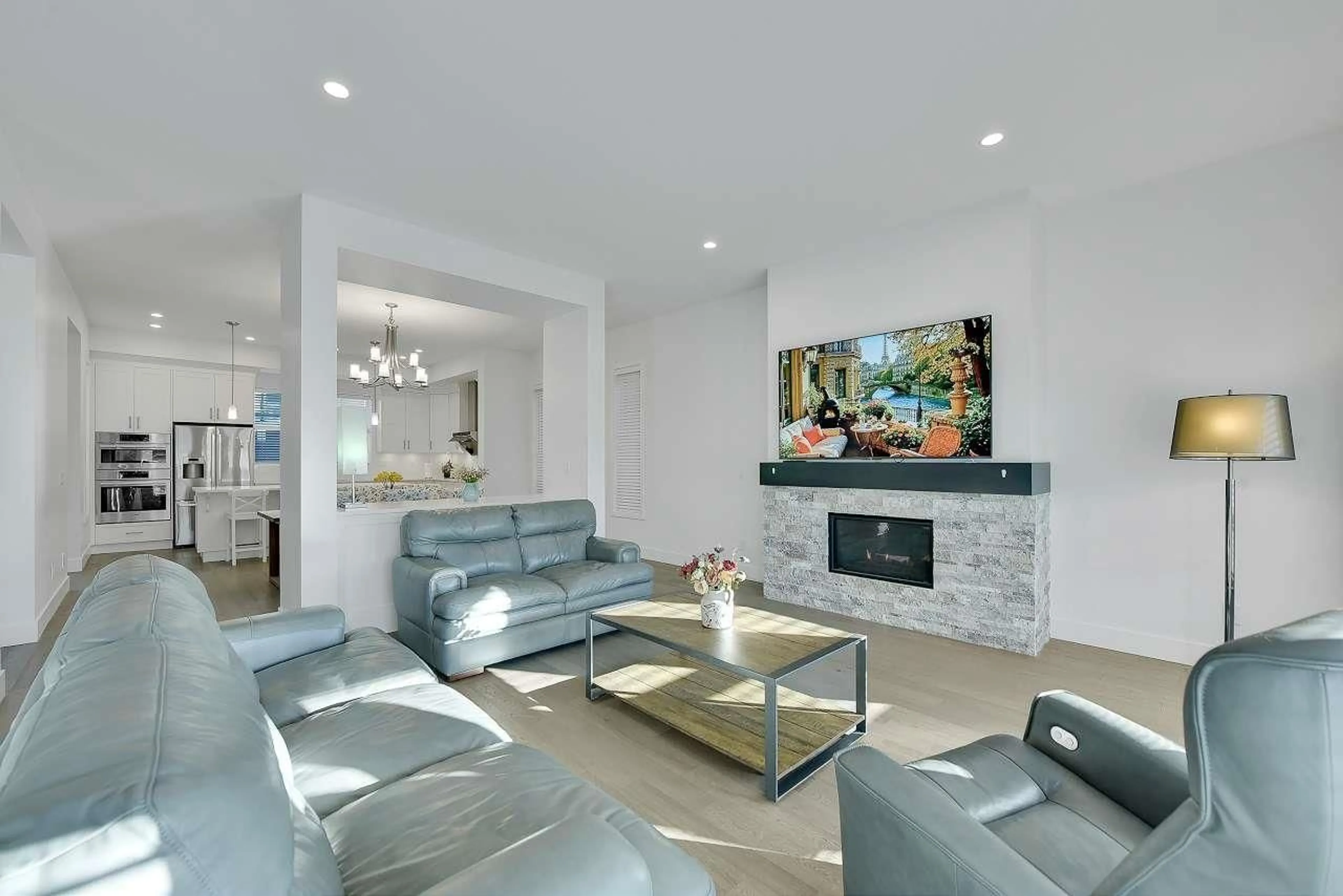 Living room with furniture, ceramic/tile floor for 16771 17, Surrey British Columbia V3Z0T3