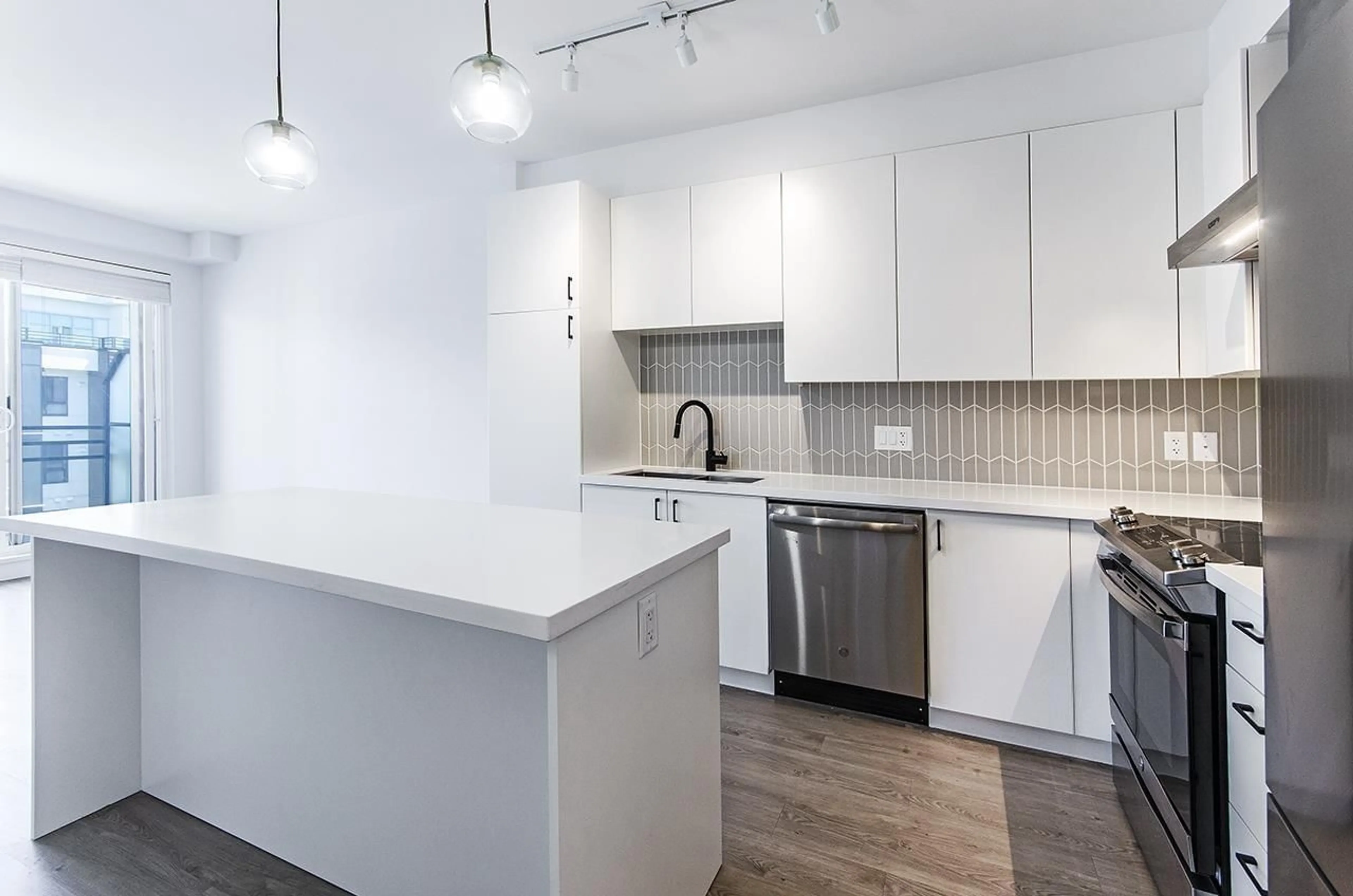 Standard kitchen, unknown for A502 - 20838 78B, Langley British Columbia V2Y3M1