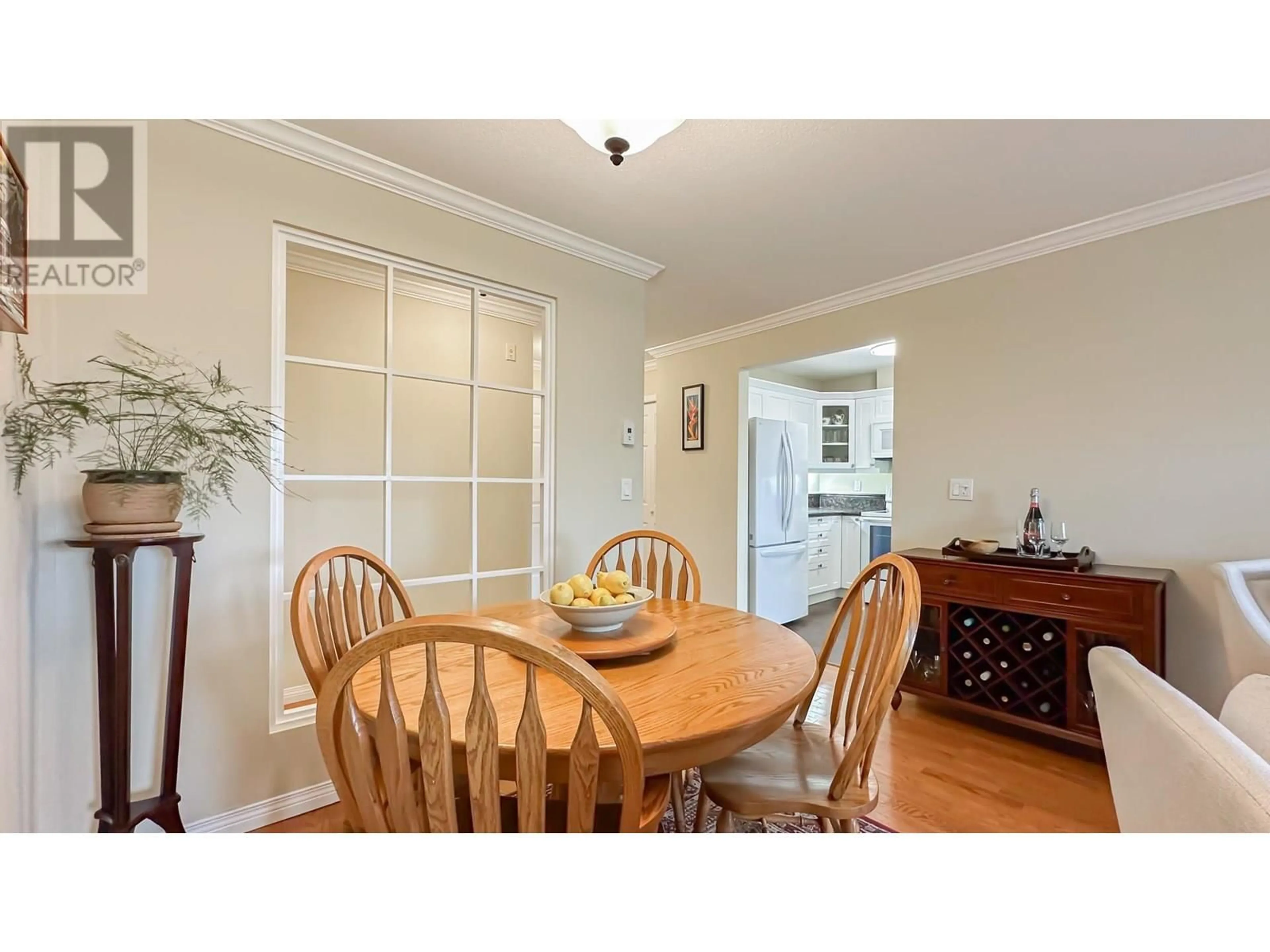 Dining room, wood/laminate floor for 225 - 12931 RAILWAY AVENUE, Richmond British Columbia V7E6M5