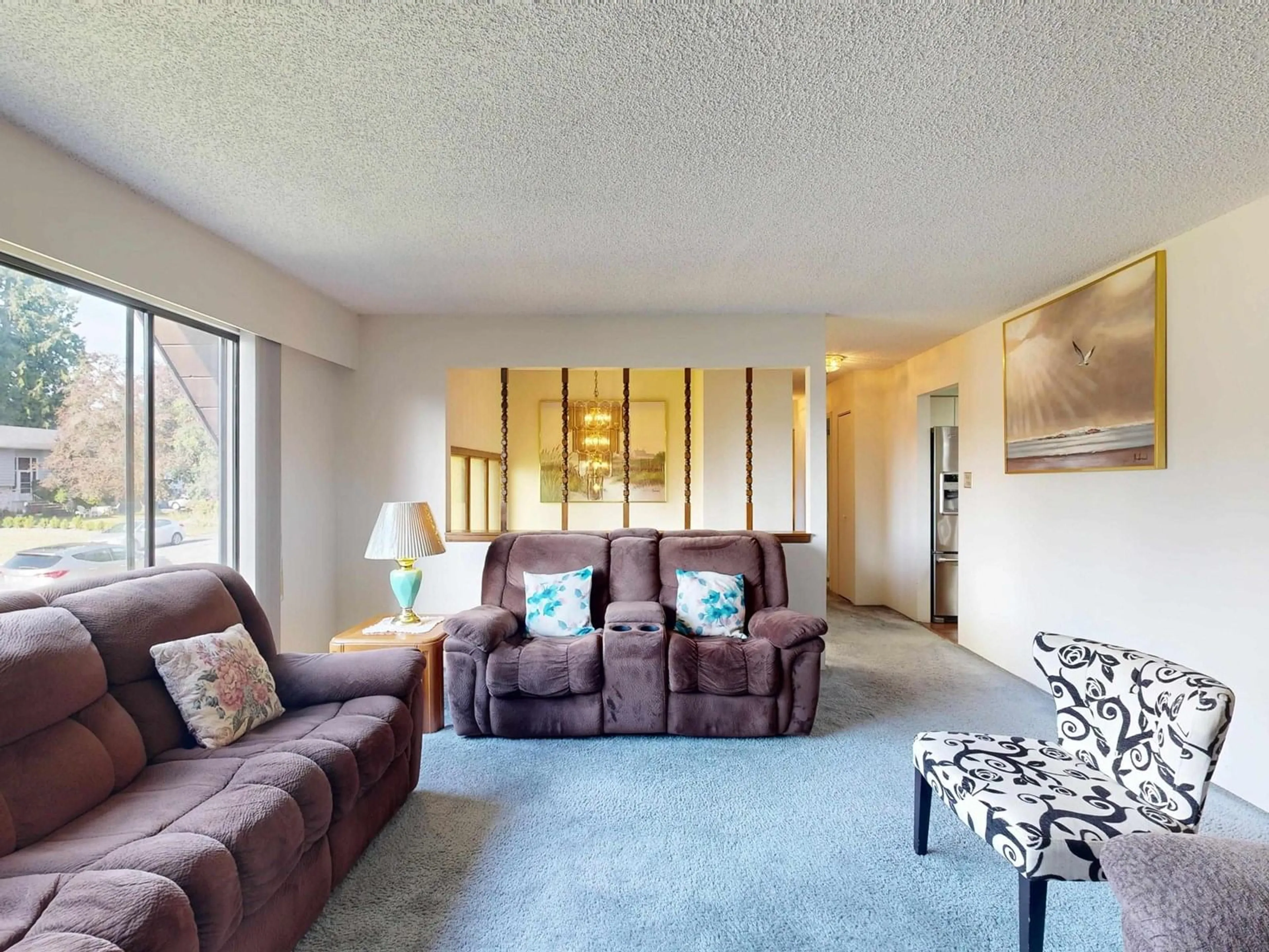 Living room with furniture, carpet floor for 11546 71A, Delta British Columbia V4E2E3