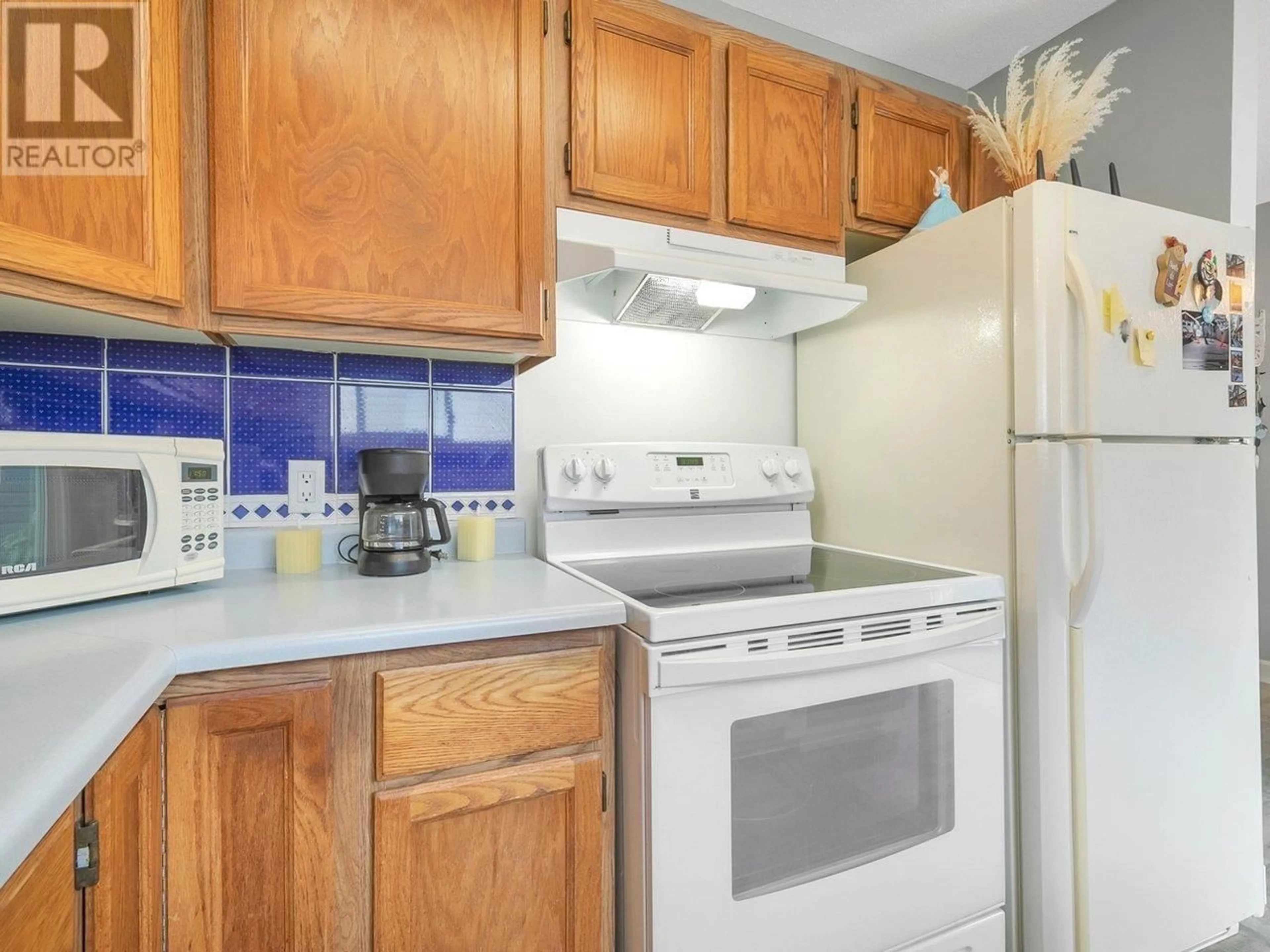 Standard kitchen, unknown for 5371 REGATTA WAY, Delta British Columbia V4K4R9