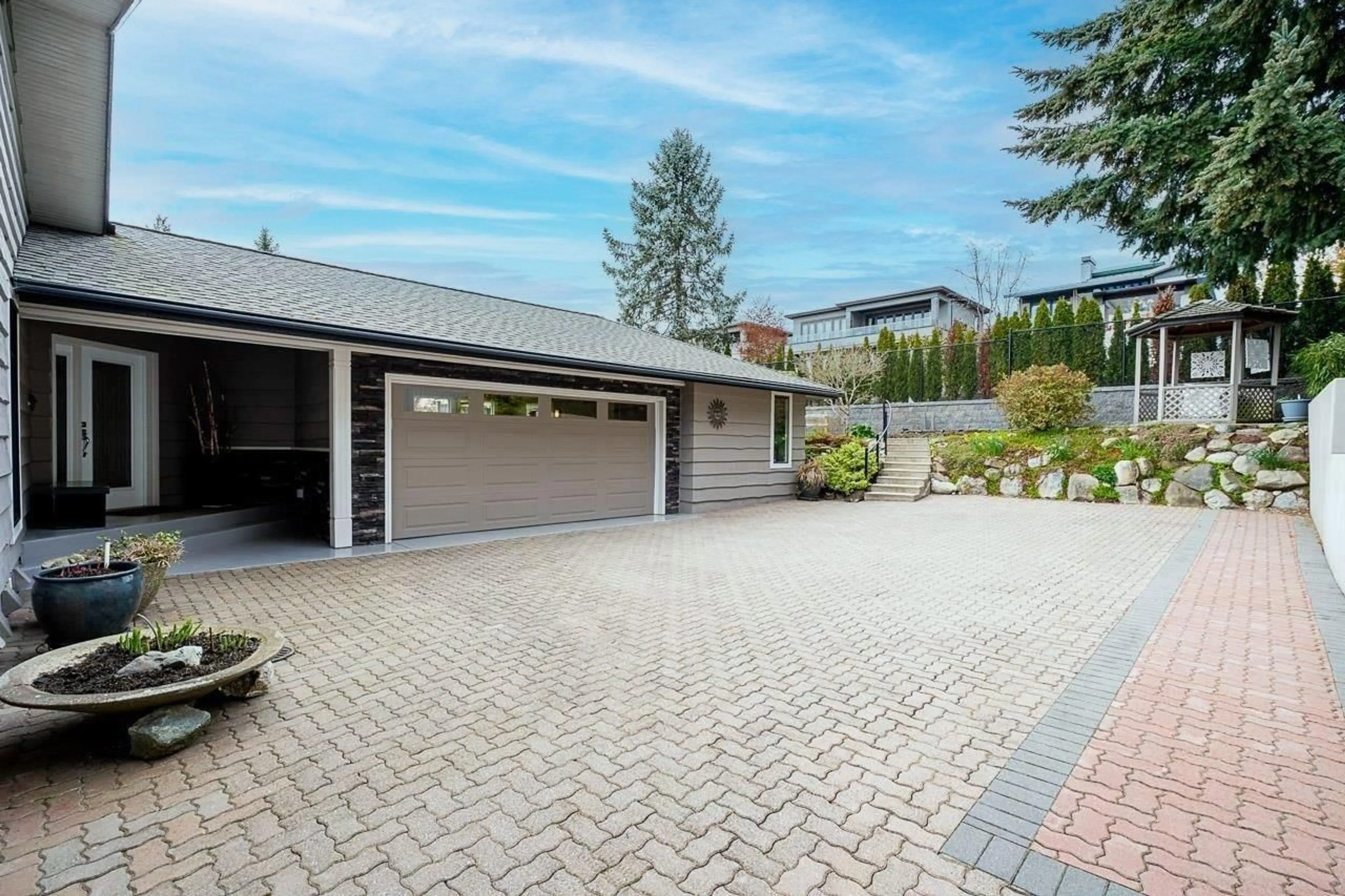 Unknown for 13387 13A, Surrey British Columbia V4A5Y3