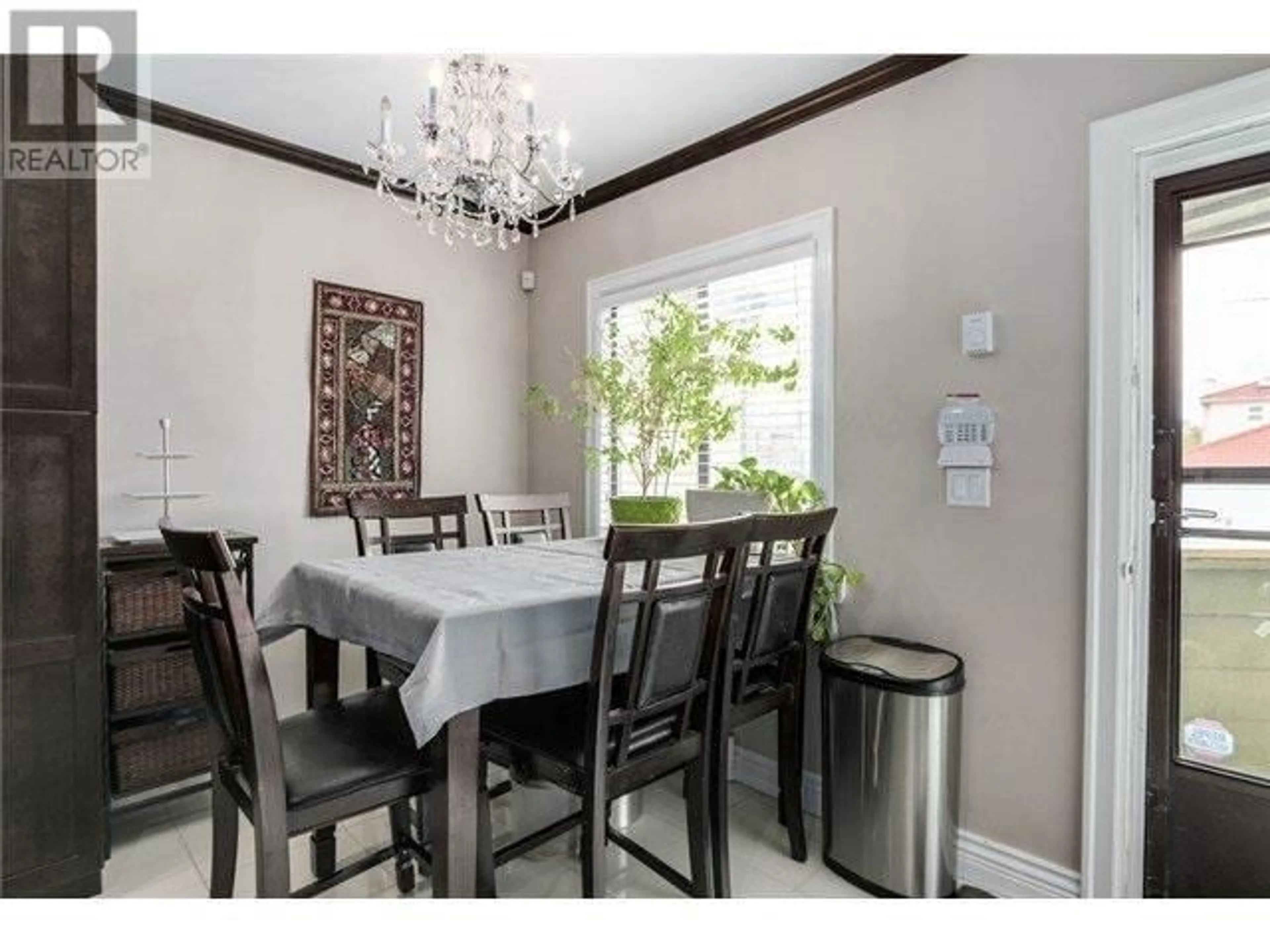 Dining room, ceramic/tile floor for 1942 49TH AVENUE, Vancouver British Columbia V5P1T3