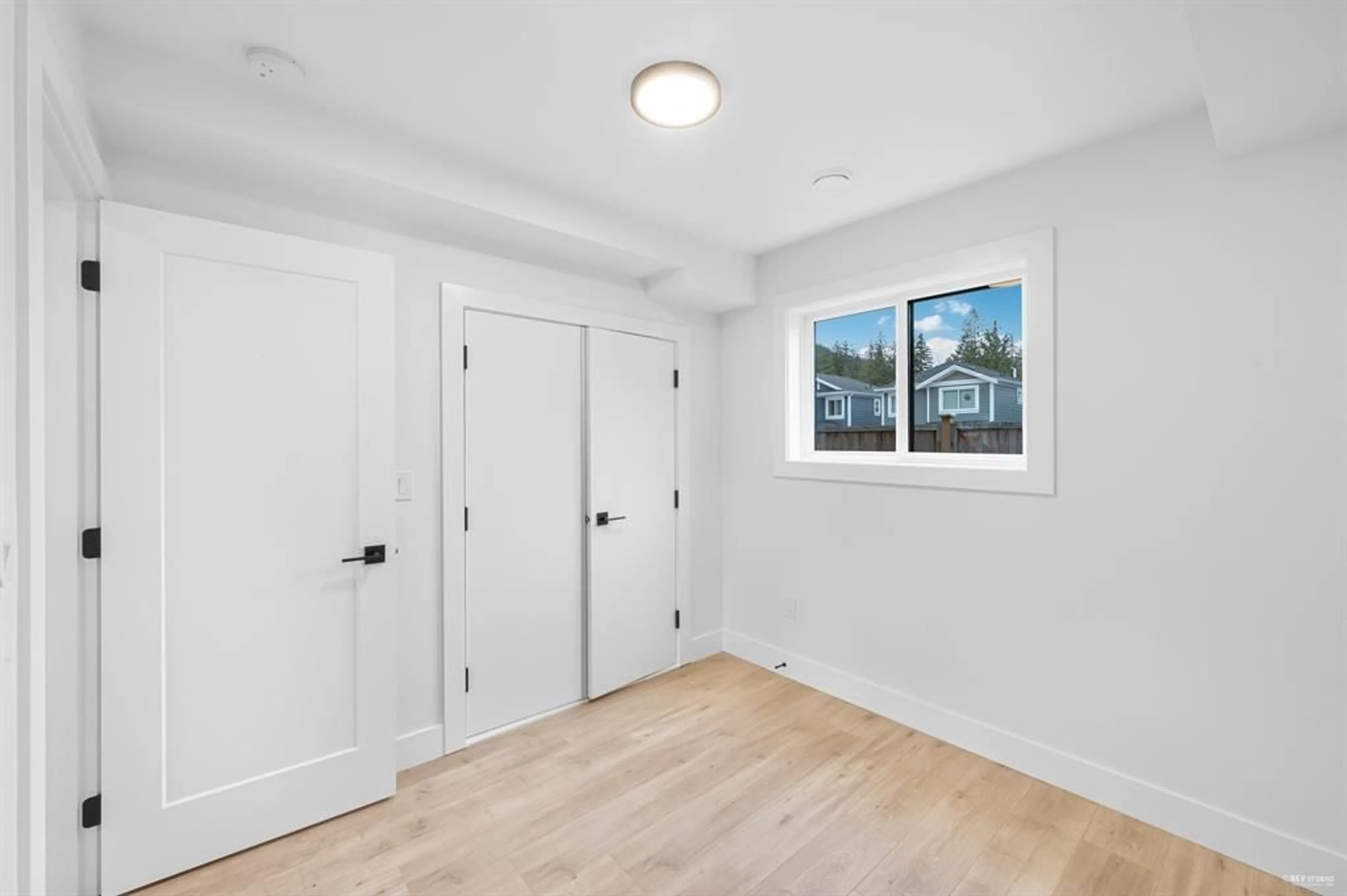 Indoor entryway for 20 - 798 HOT SPRINGS ROAD, Harrison Hot Springs British Columbia V0M1K0