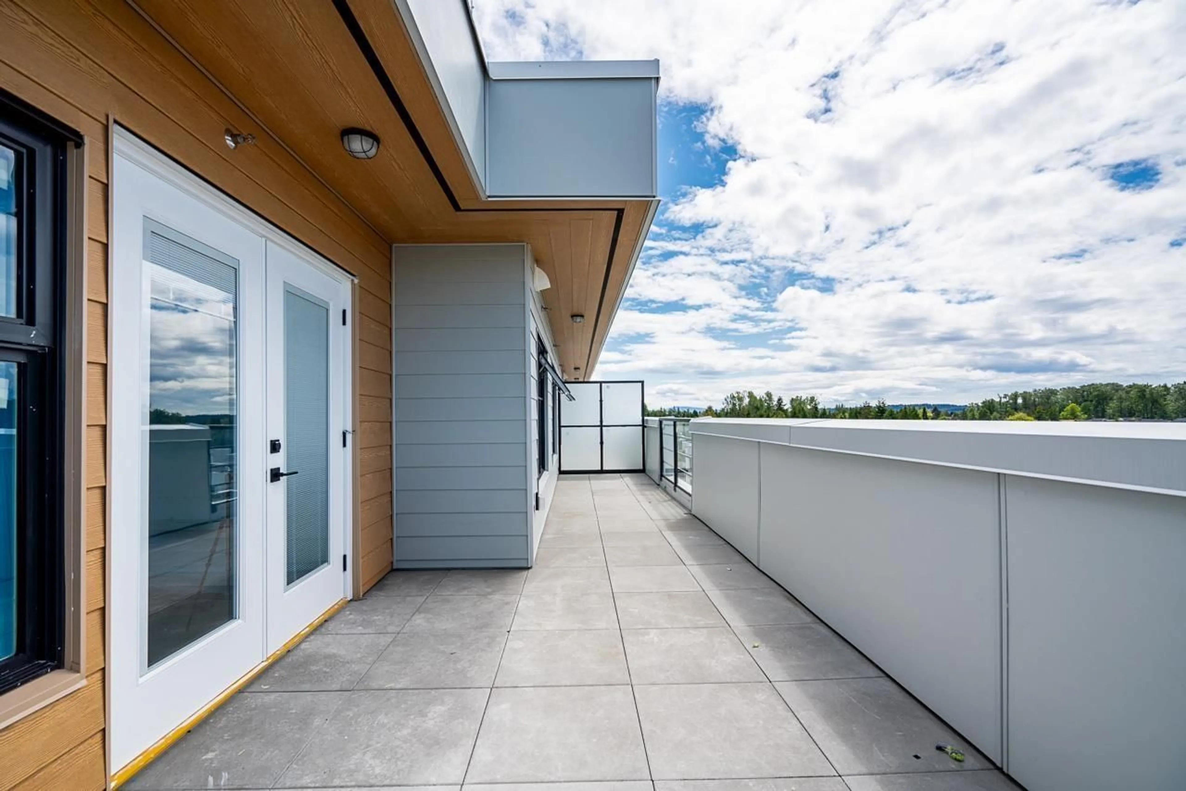 Patio, unknown for 213 - 163 175A, Surrey British Columbia V0V0V0