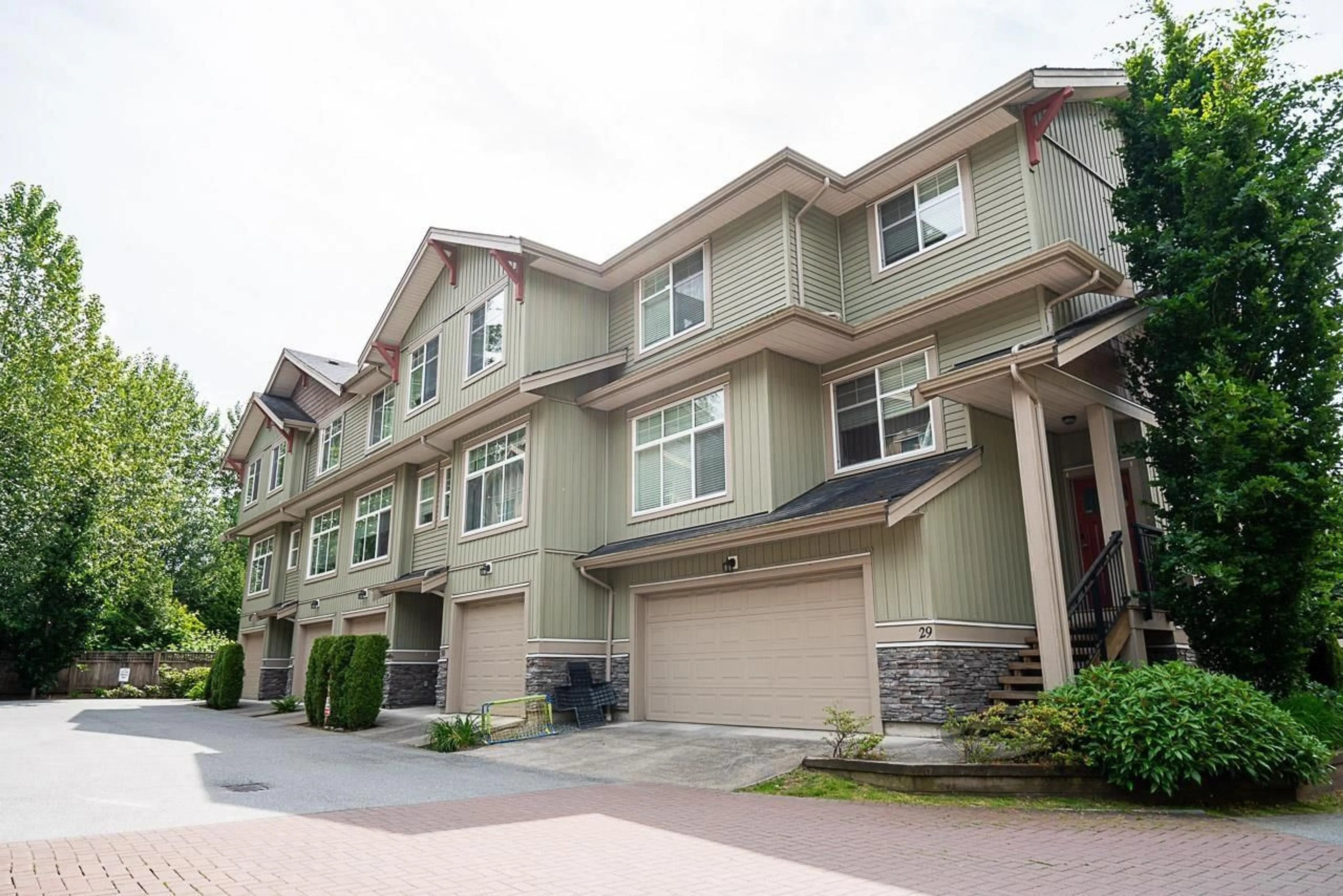 Unknown for 30 - 20967 76, Langley British Columbia V2Y0L9