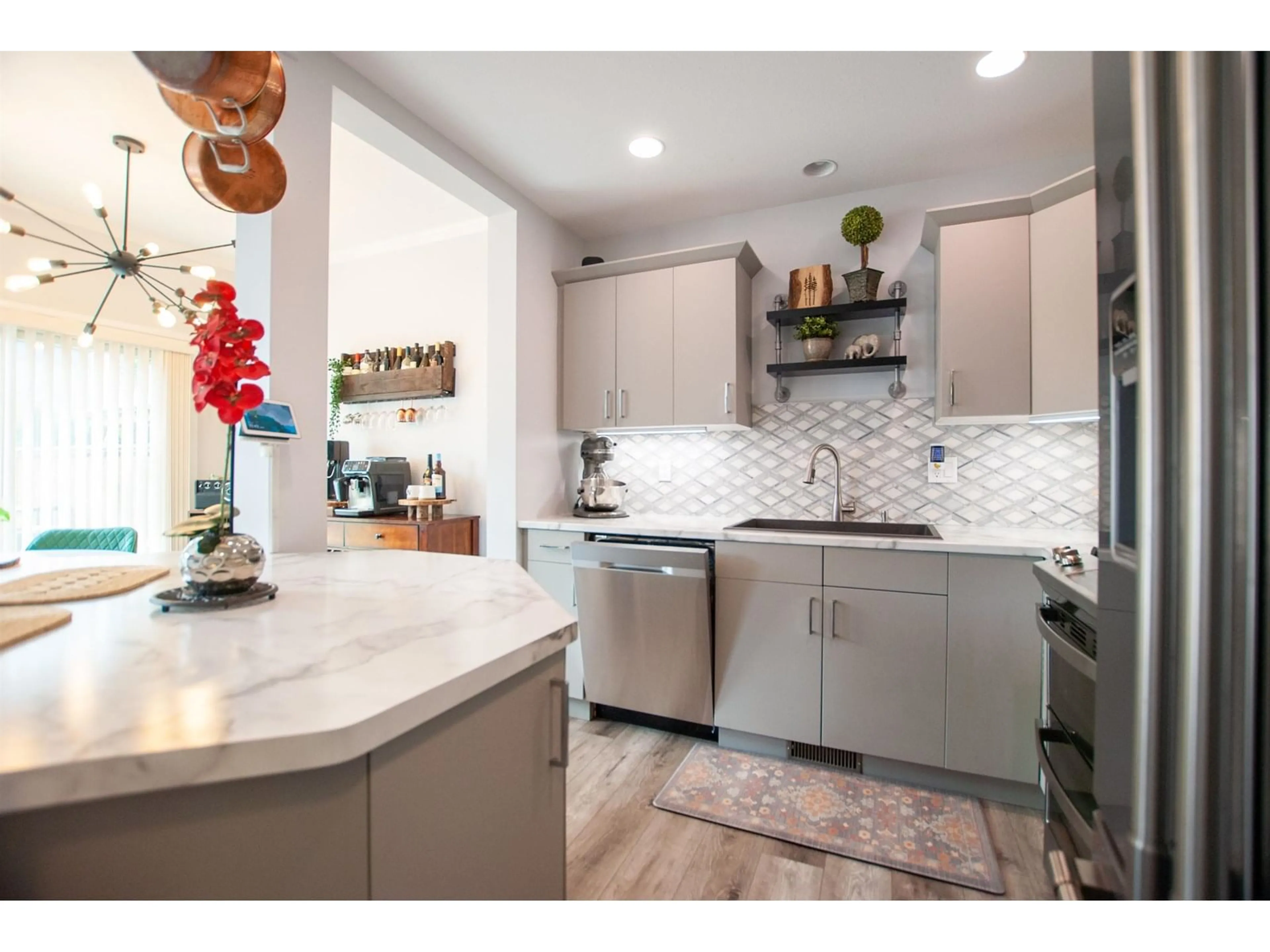 Open concept kitchen, ceramic/tile floor for 7 - 7543 MORROW ROAD, Agassiz British Columbia V0M1A2