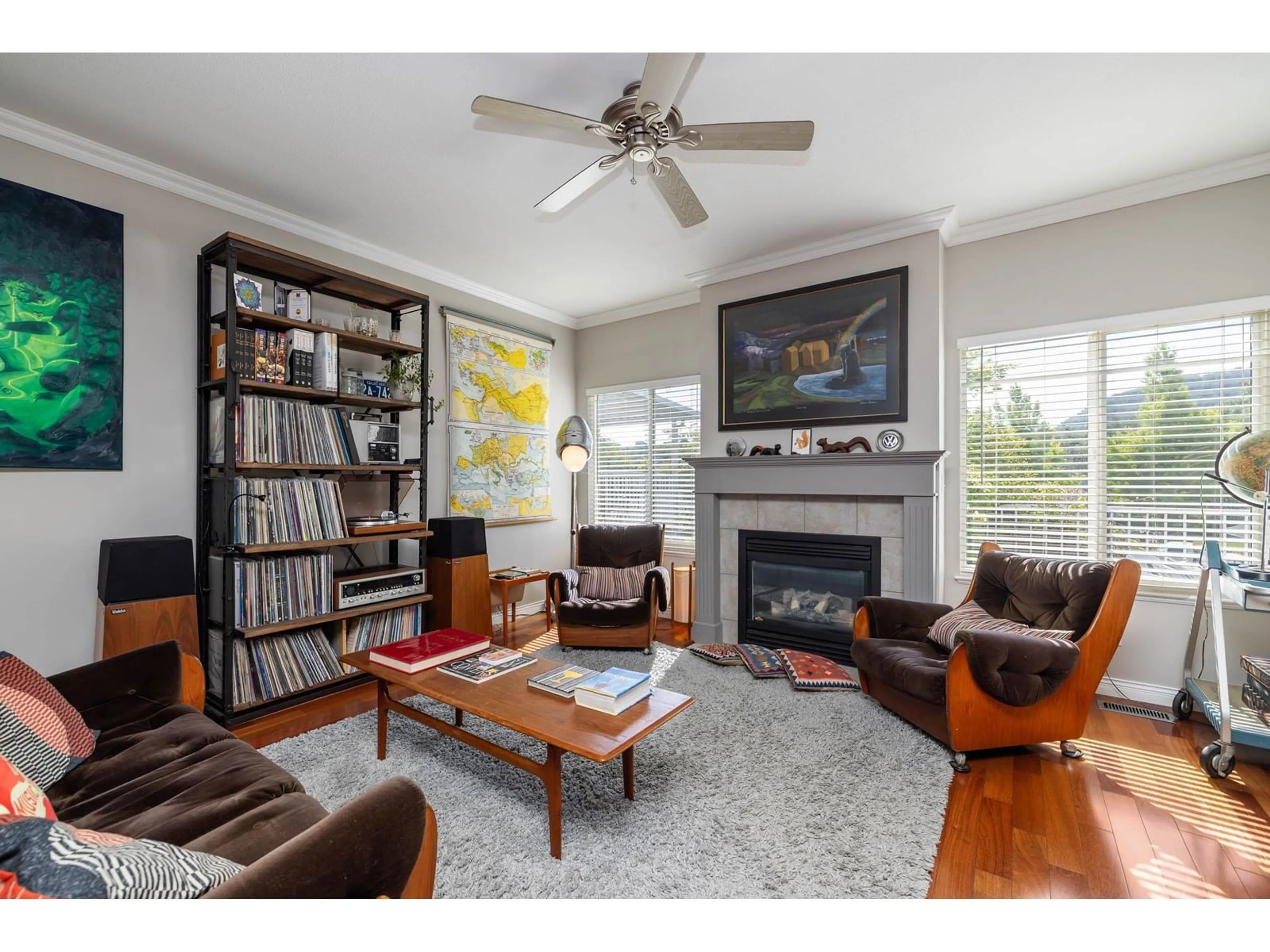 Living room with furniture, wood/laminate floor for 36218 AUGUSTON SOUTH, Abbotsford British Columbia V3G2Y9