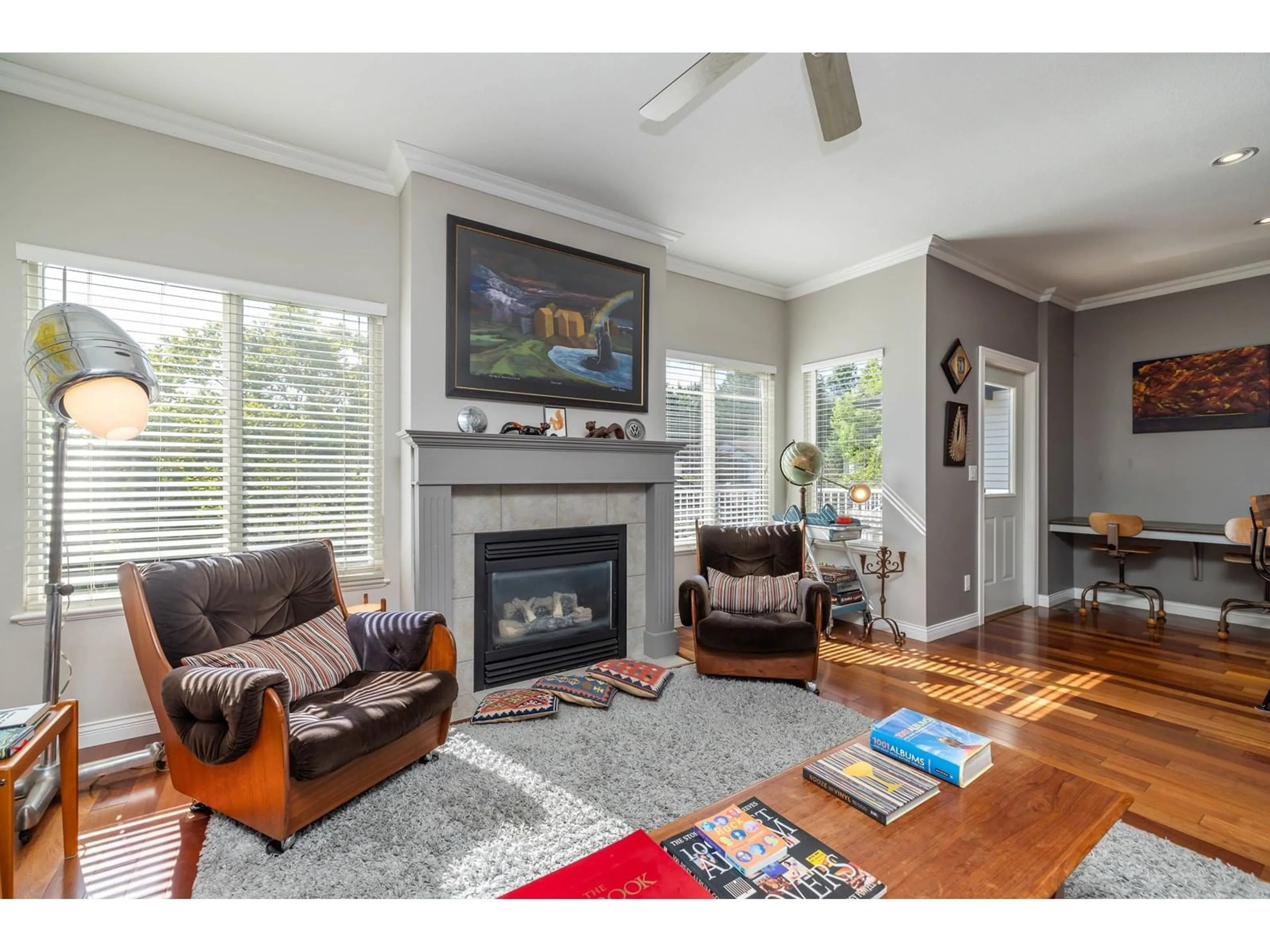 Living room with furniture, wood/laminate floor for 36218 AUGUSTON SOUTH, Abbotsford British Columbia V3G2Y9