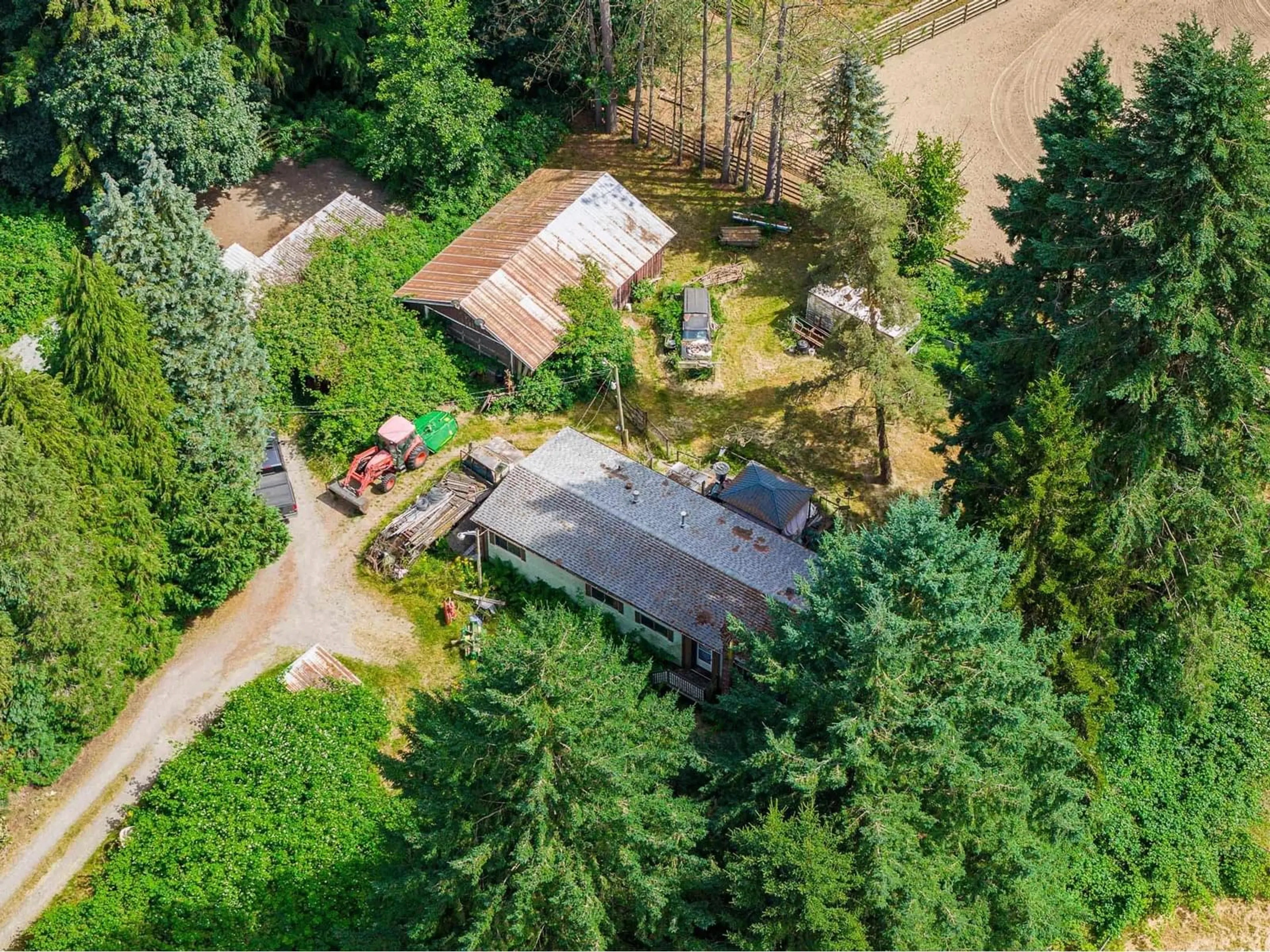 A pic from outside/outdoor area/front of a property/back of a property/a pic from drone, forest/trees view for 23296 32, Langley British Columbia V2Z2J1