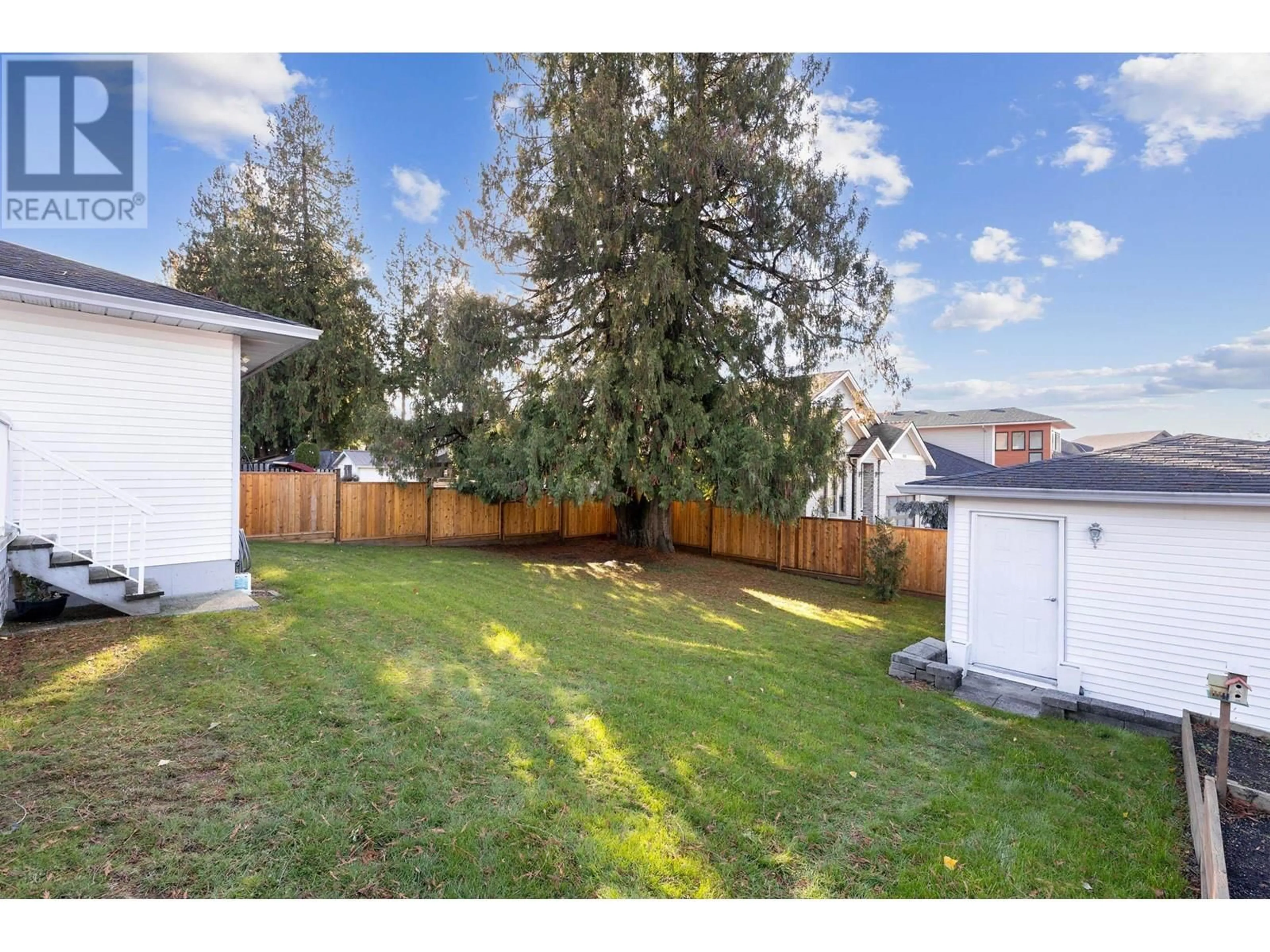 A pic from outside/outdoor area/front of a property/back of a property/a pic from drone, street for 12437 202 STREET, Maple Ridge British Columbia V2X4T3