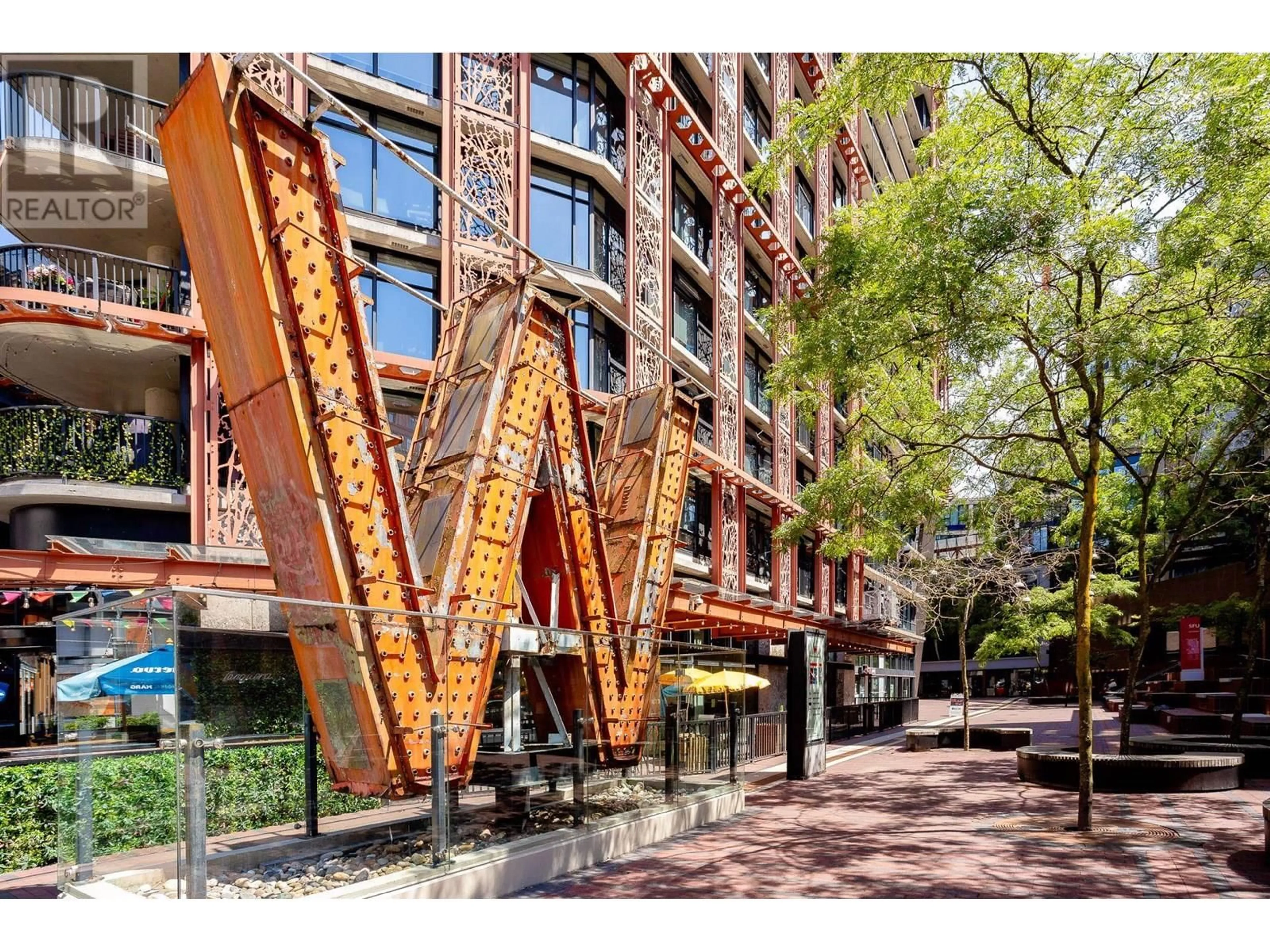 Indoor foyer for 1404 - 128 CORDOVA STREET, Vancouver British Columbia V6B0E6