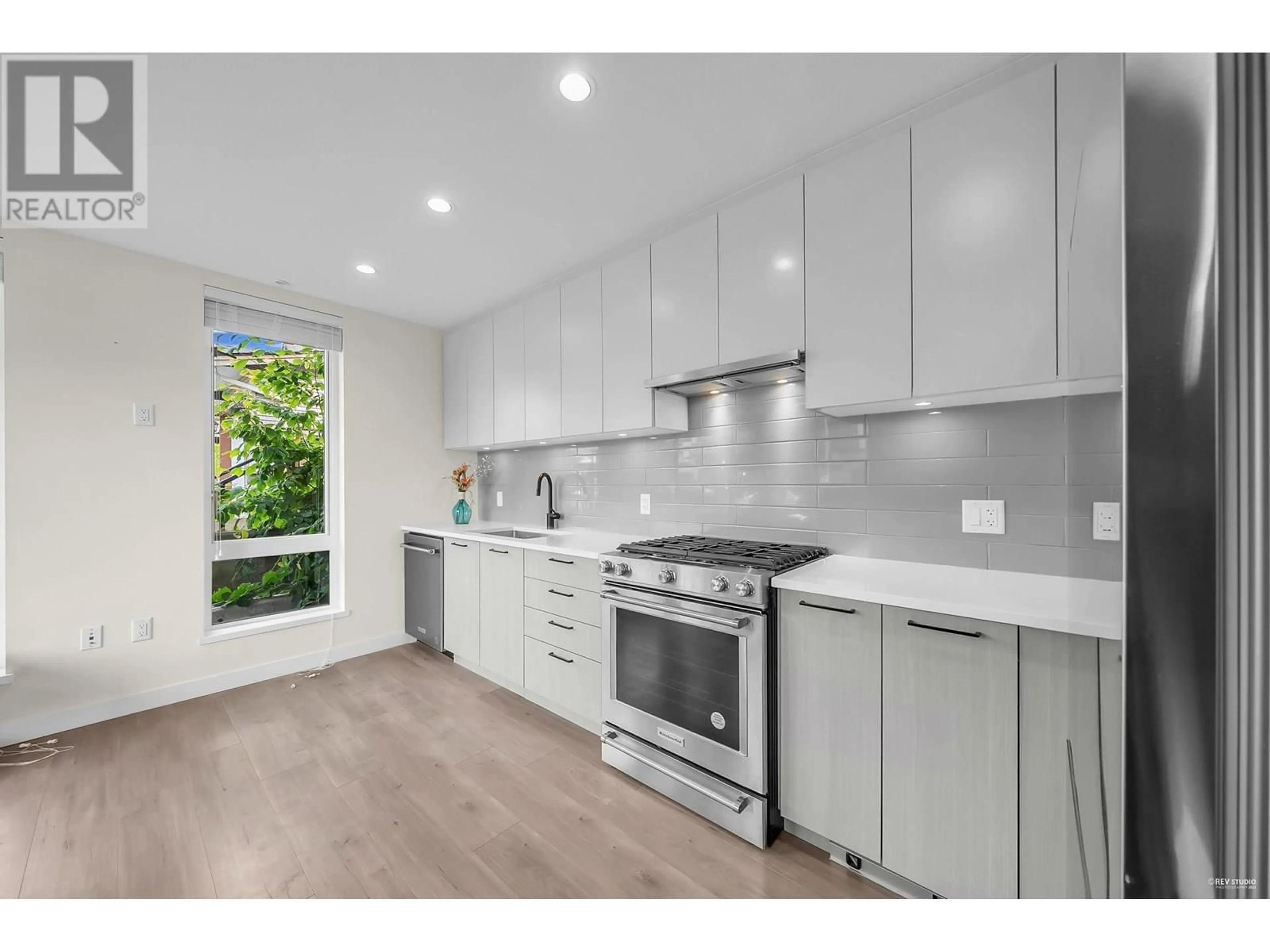 Open concept kitchen, unknown for 124 - 708 LEA AVENUE, Coquitlam British Columbia V3J4H5