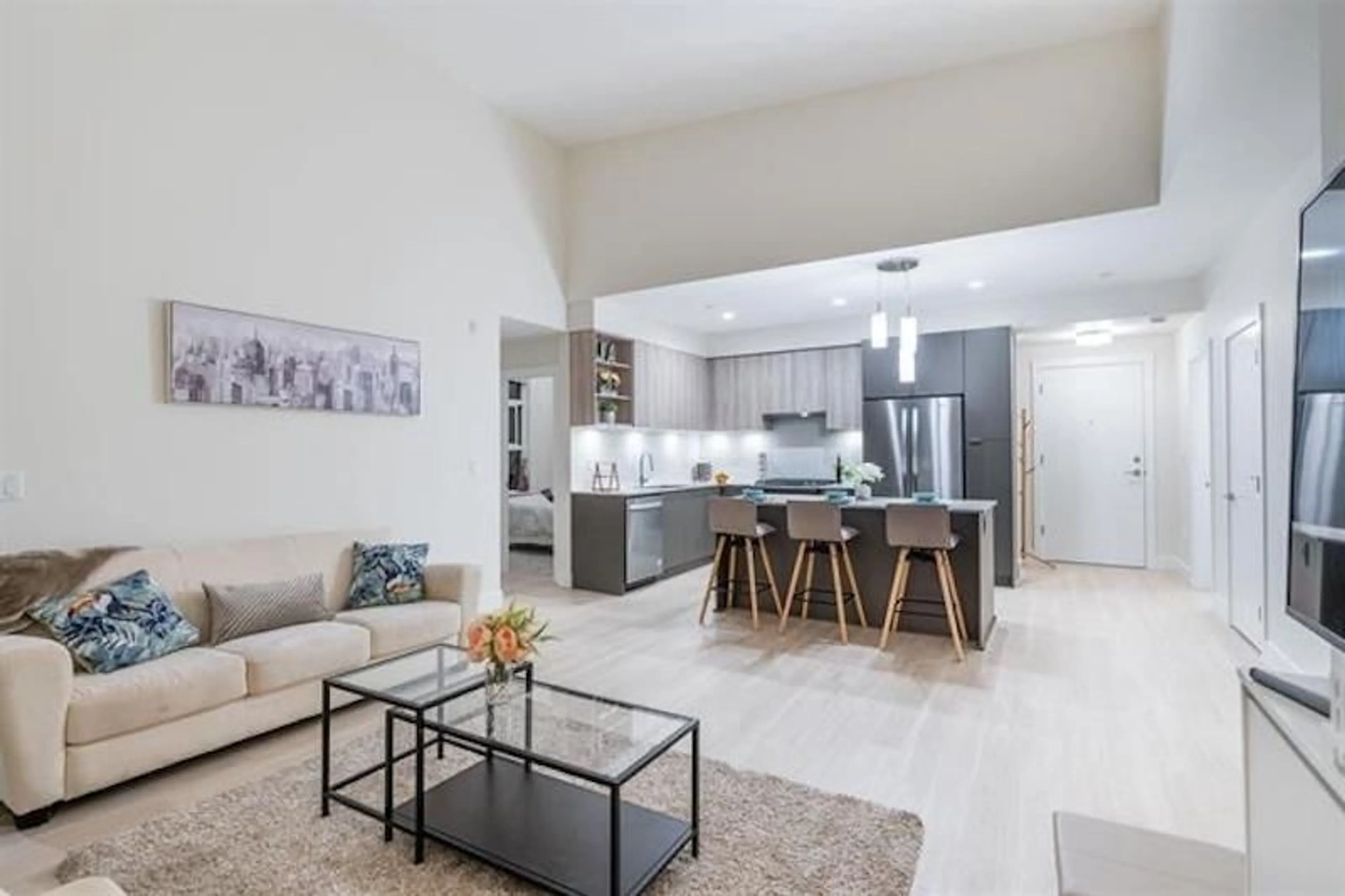 Open concept kitchen, ceramic/tile floor for 206 - 6960 NICHOLSON, Delta British Columbia V4E0A9