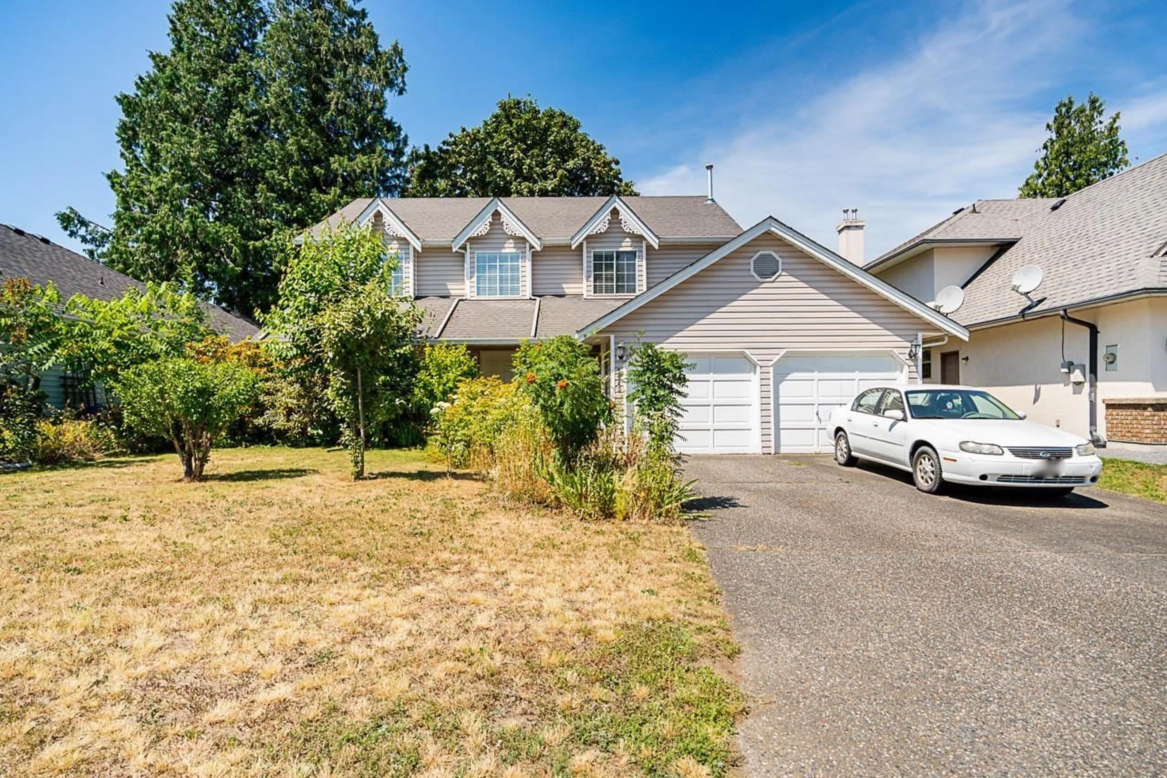 Home with vinyl exterior material, street for 5840 ELSWICK PLACE, Chilliwack British Columbia V2R3B8