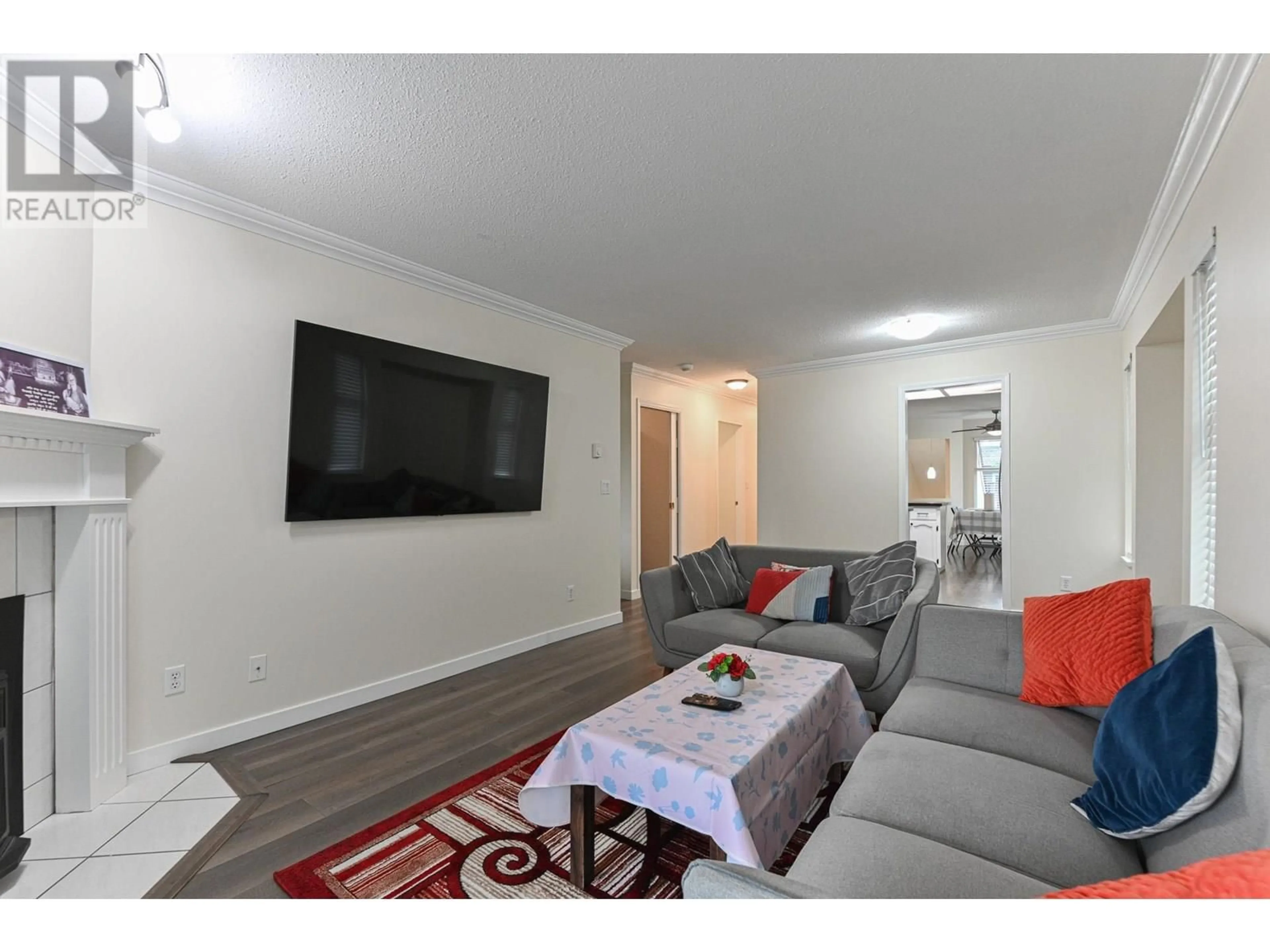 Living room with furniture, unknown for 506 - 11726 225 STREET, Maple Ridge British Columbia V2X6E4