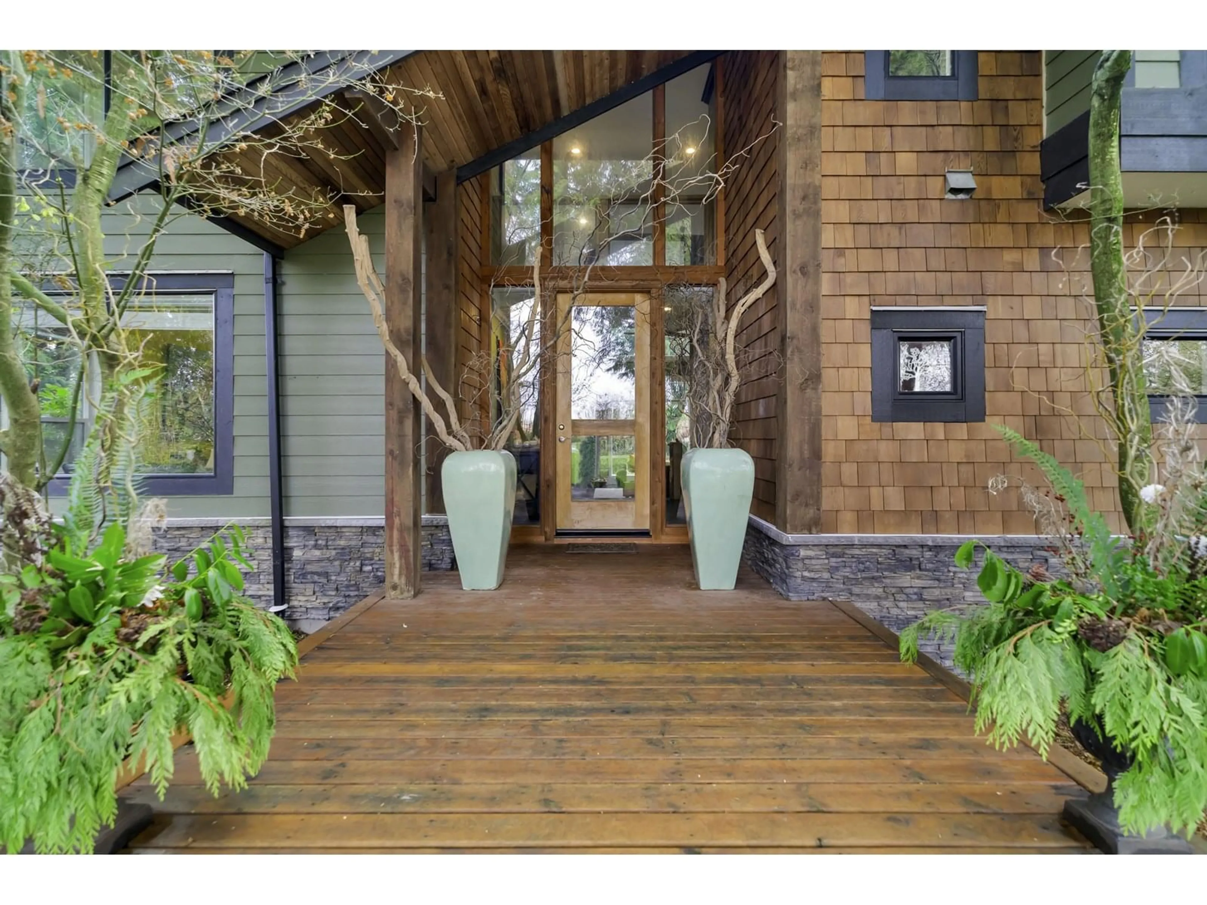 Indoor entryway for 27820 MACLURE, Abbotsford British Columbia V4X1T2