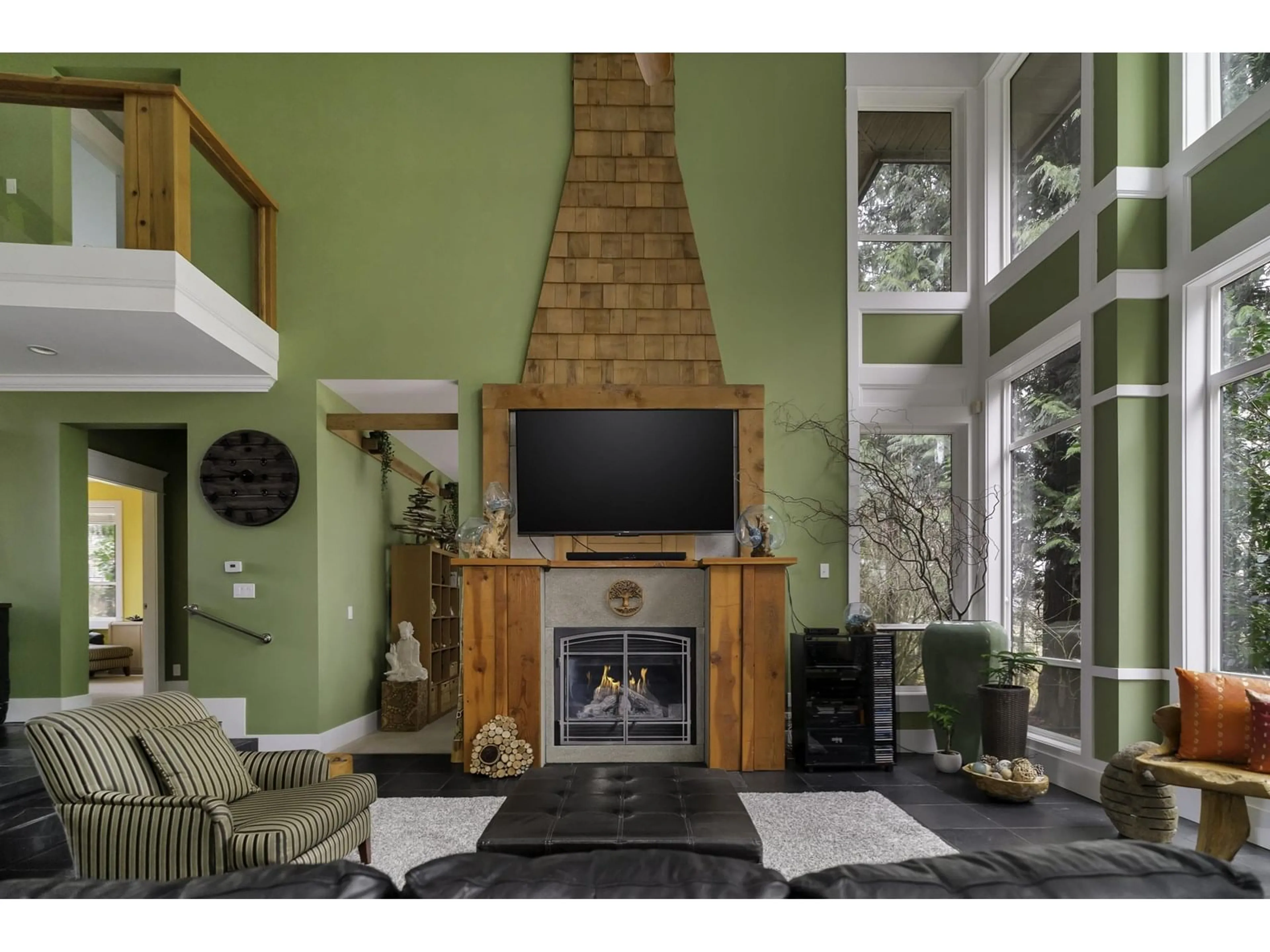 Home theater for 27820 MACLURE, Abbotsford British Columbia V4X1T2
