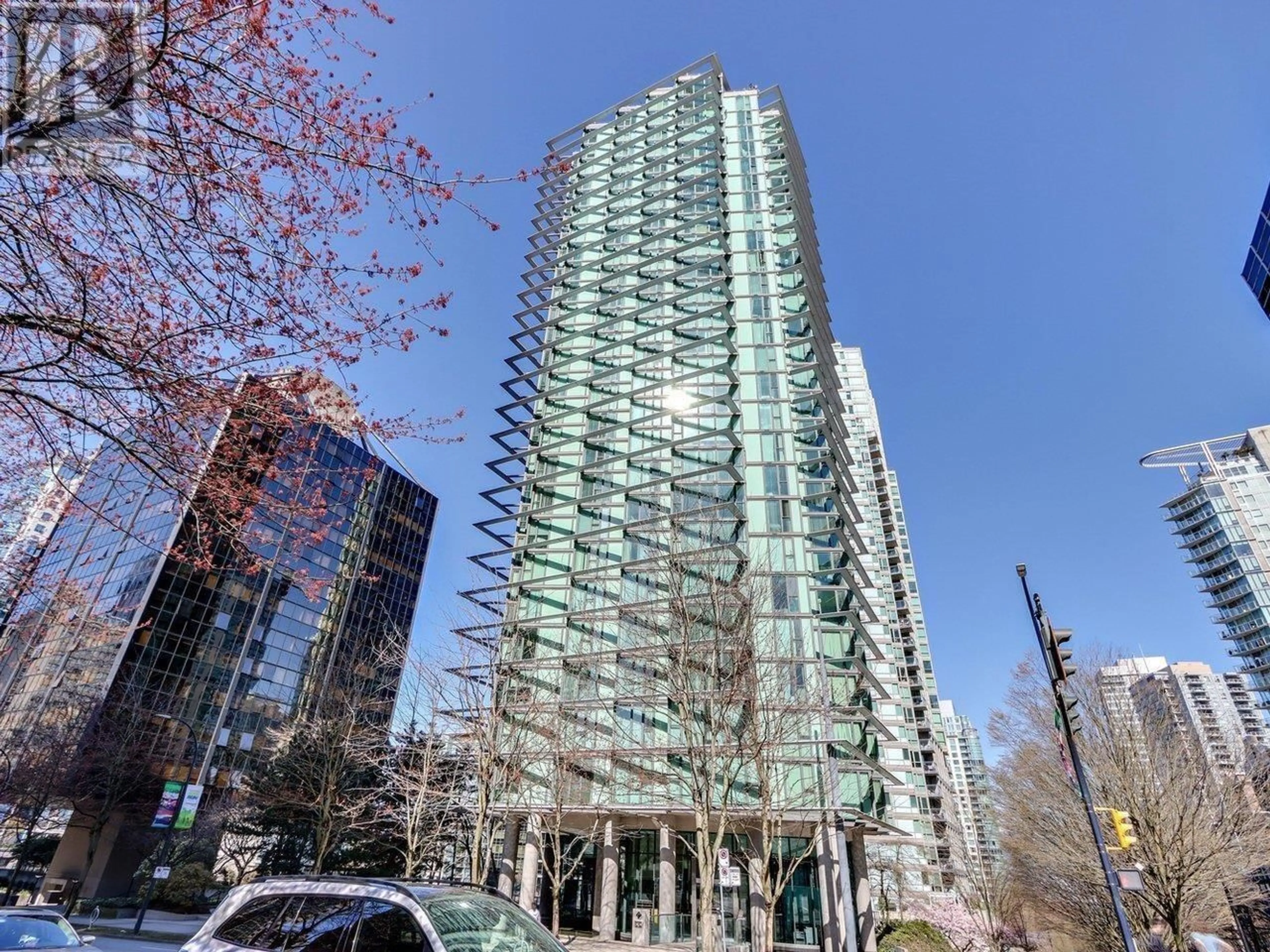 Indoor foyer for 909 - 1331 GEORGIA STREET, Vancouver British Columbia V6E4P1