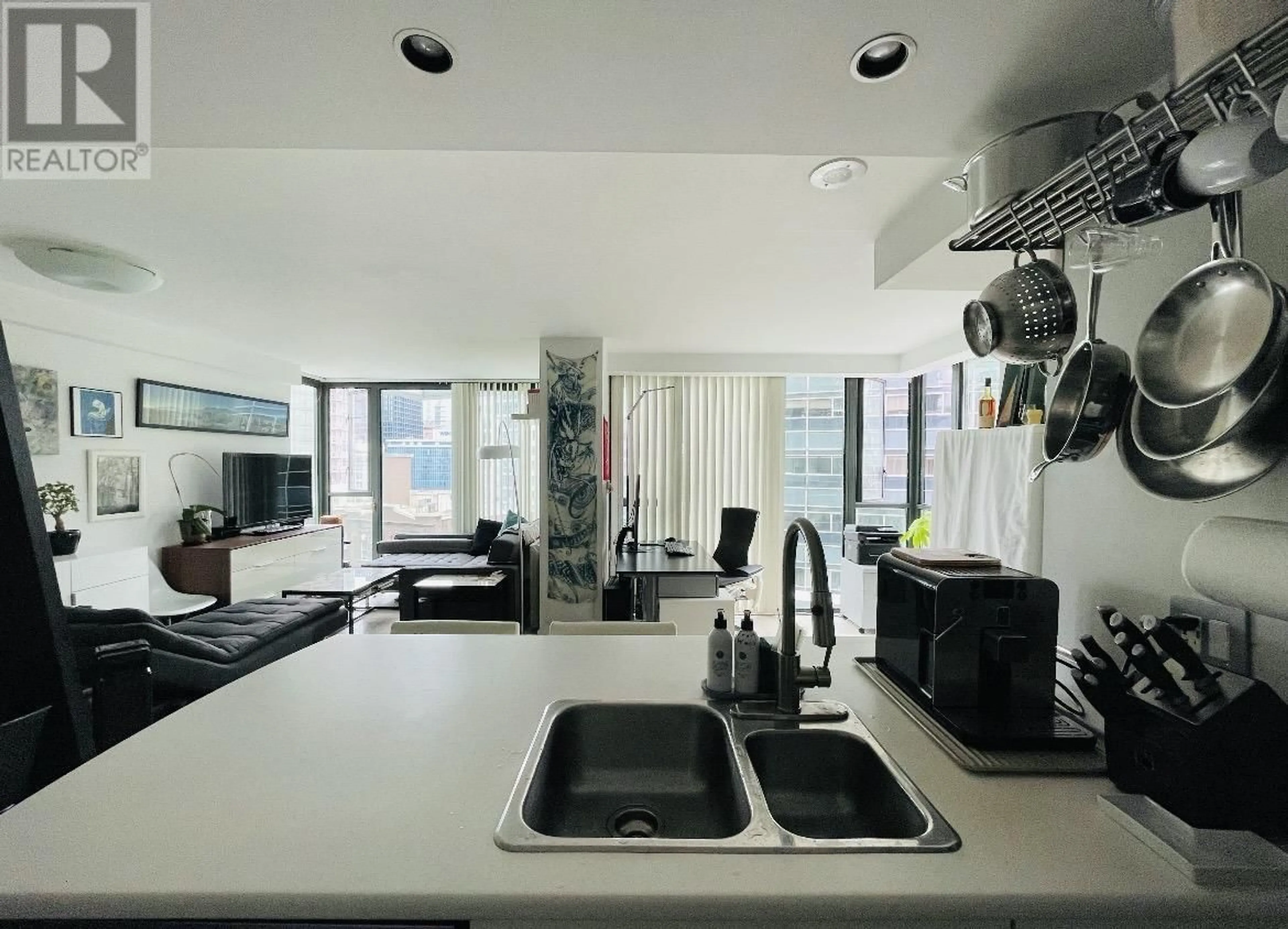 Unknown for 909 - 1331 GEORGIA STREET, Vancouver British Columbia V6E4P1