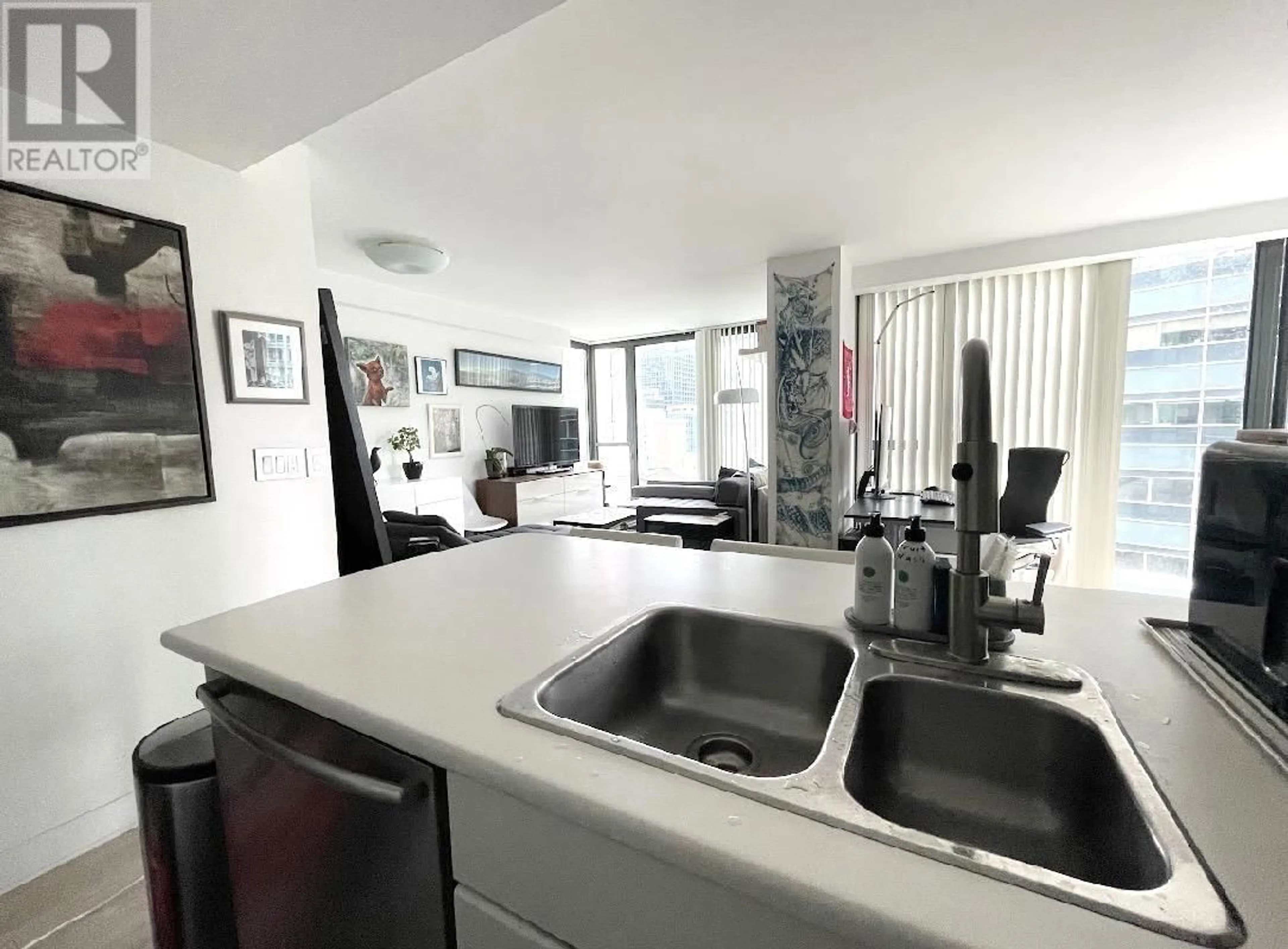 Unknown for 909 - 1331 GEORGIA STREET, Vancouver British Columbia V6E4P1