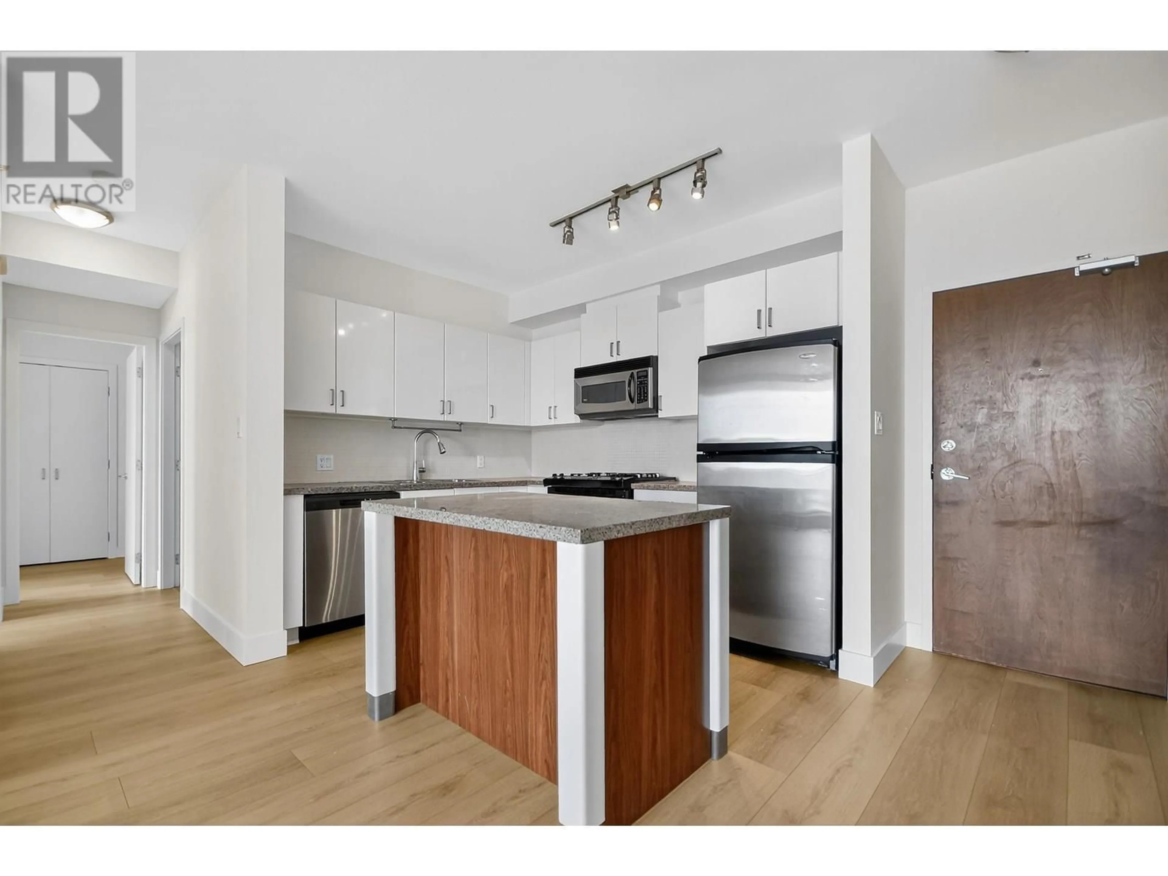 Unknown for 1609 - 155 1ST STREET, North Vancouver British Columbia V7M3N8