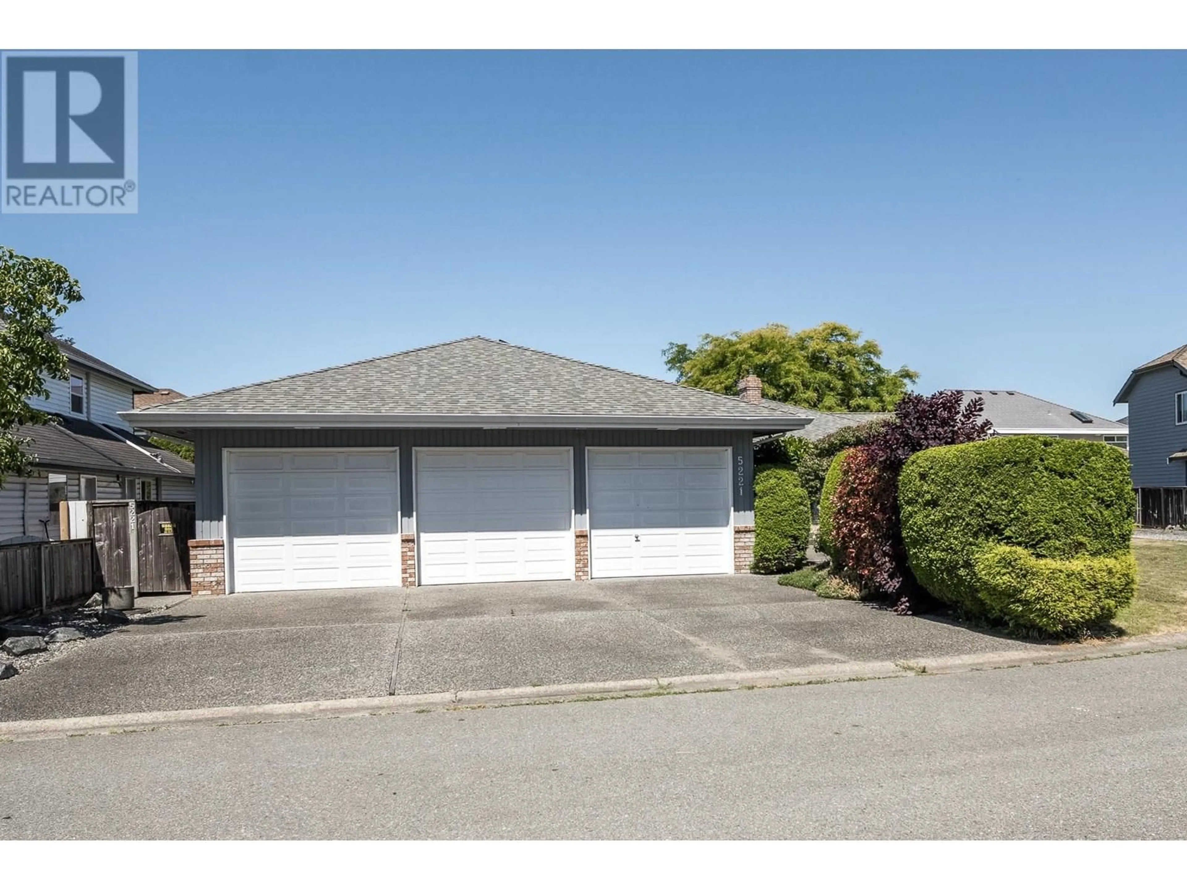 Indoor garage for 5221 BENTLEY CRESCENT, Delta British Columbia V4K4K2