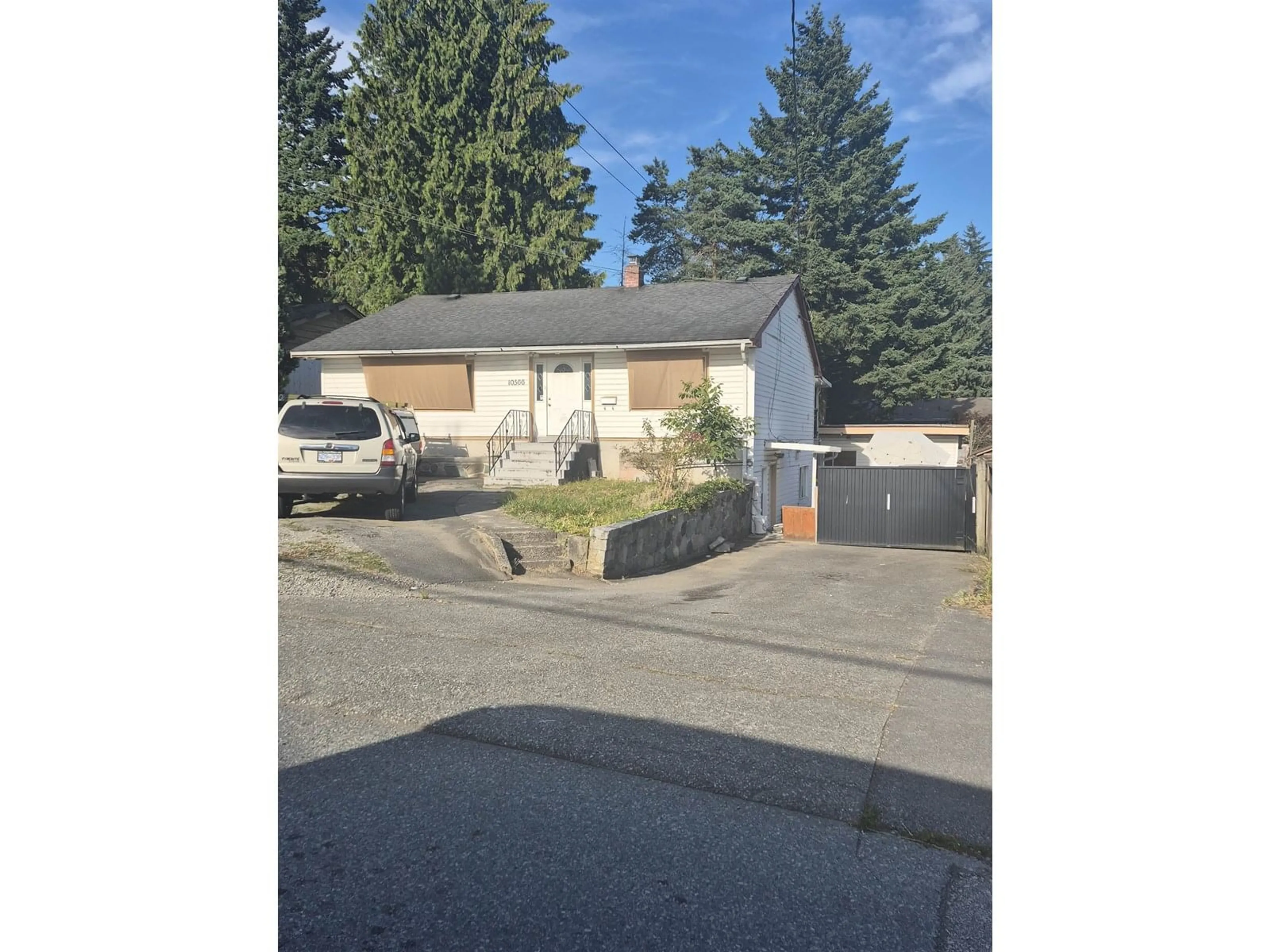 Unknown for 10566 138TH, Surrey British Columbia V3T4K5