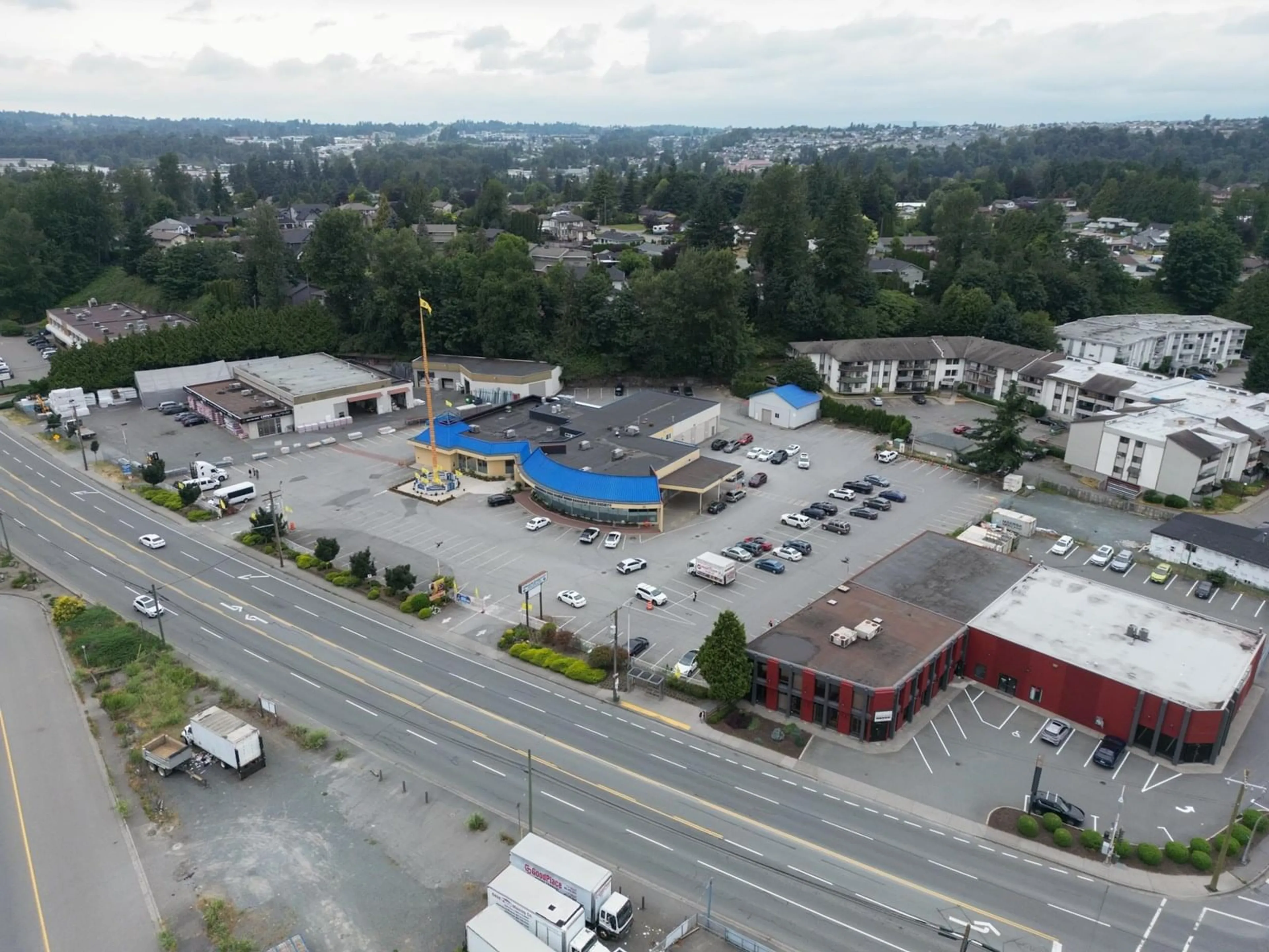 A pic from outside/outdoor area/front of a property/back of a property/a pic from drone, mountain view for 2354 GRANT, Abbotsford British Columbia V2T2M7