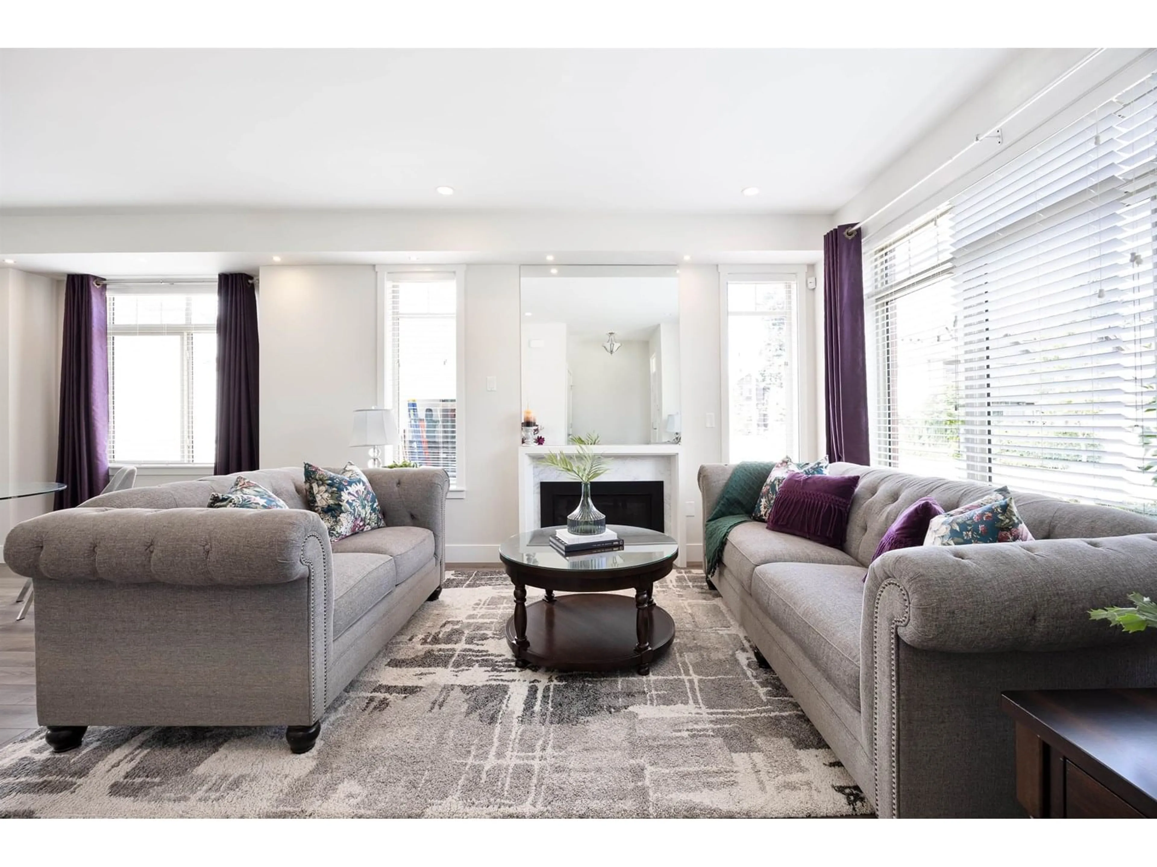 Living room with furniture, unknown for 16428 24A, Surrey British Columbia V3Z0V8
