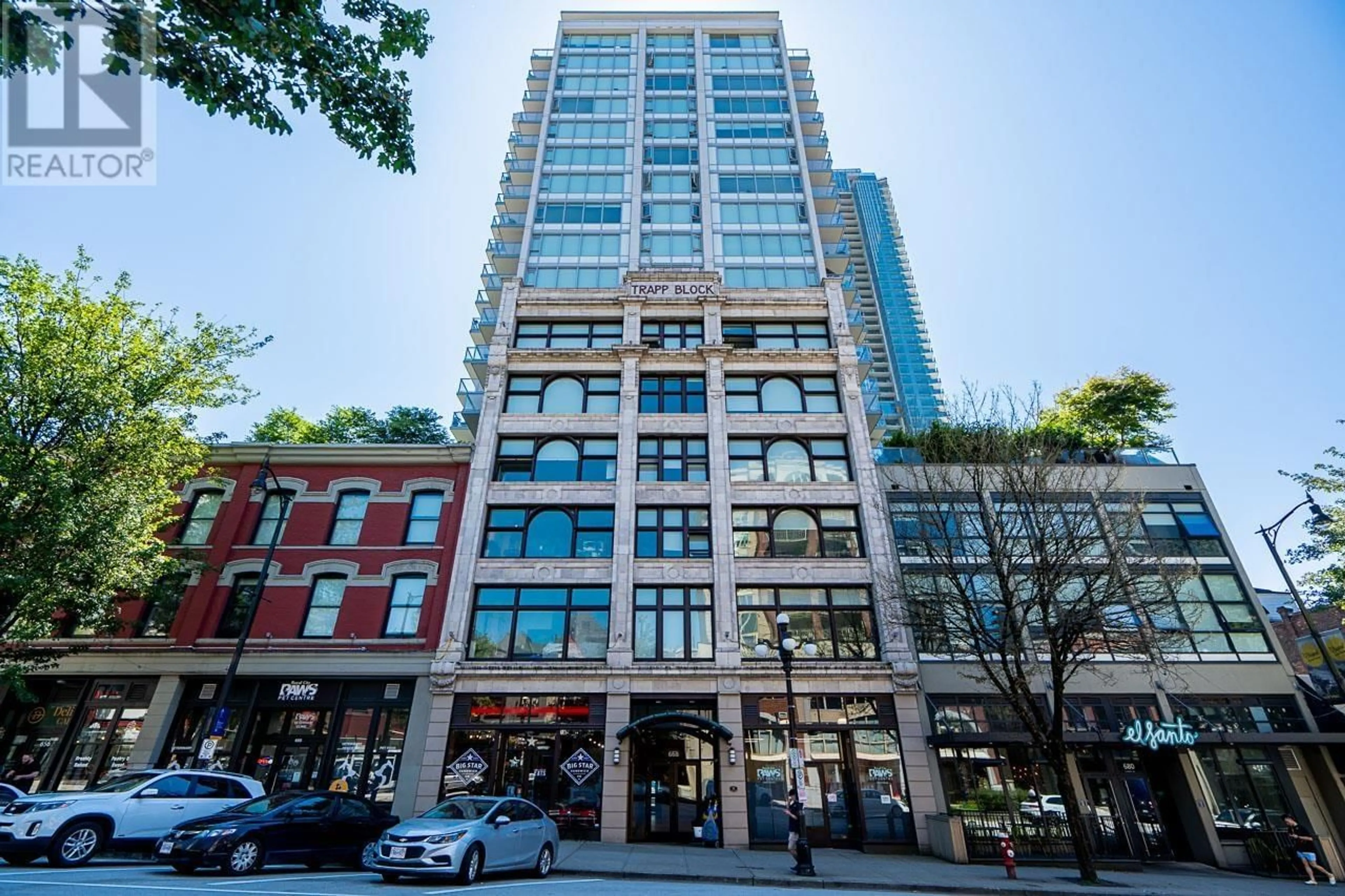 Indoor foyer for 1012 - 668 COLUMBIA STREET, New Westminster British Columbia V3M1A9