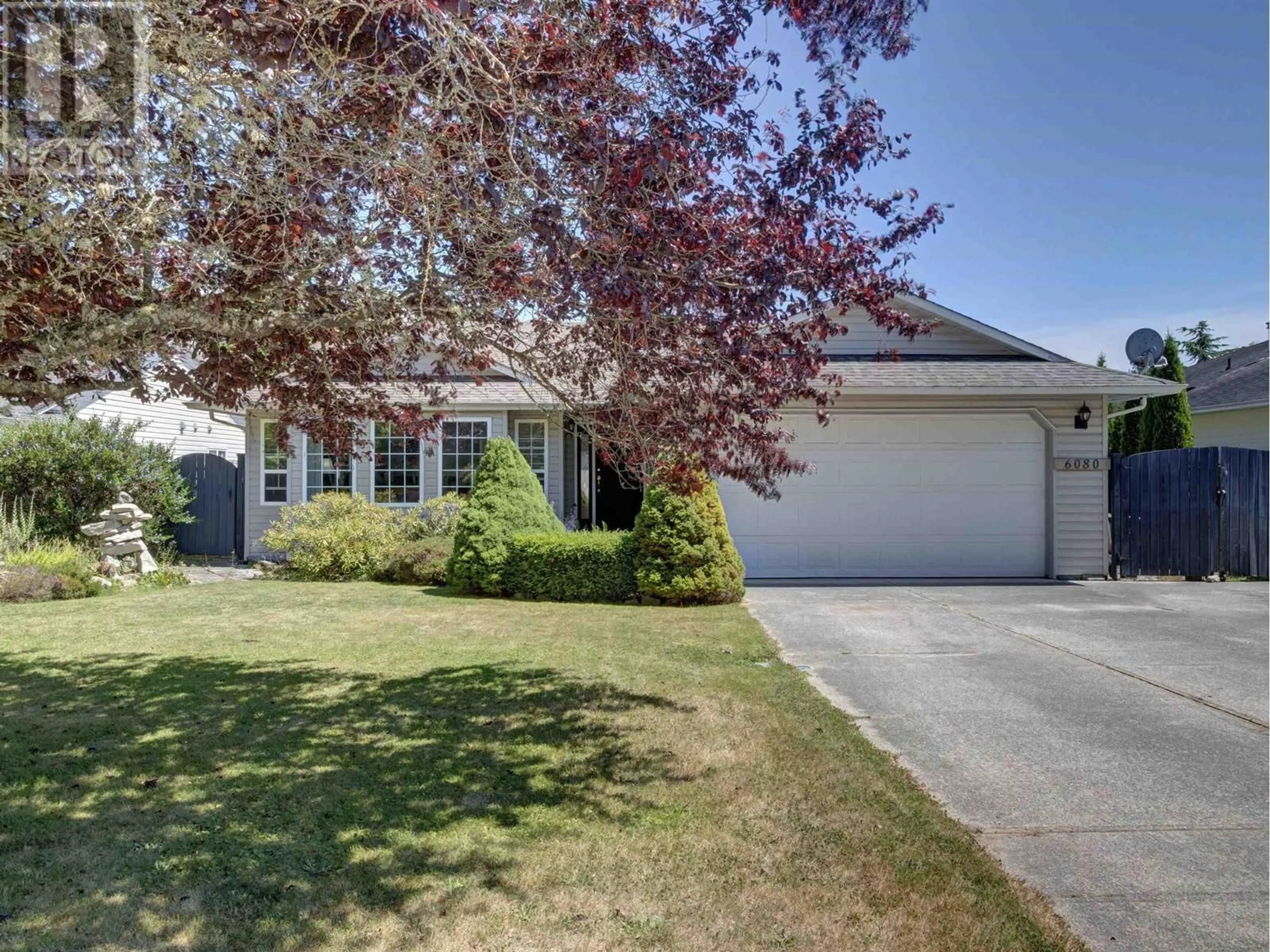 A pic from outside/outdoor area/front of a property/back of a property/a pic from drone, street for 6080 GALE AVENUE, Sechelt British Columbia V7Z0P9