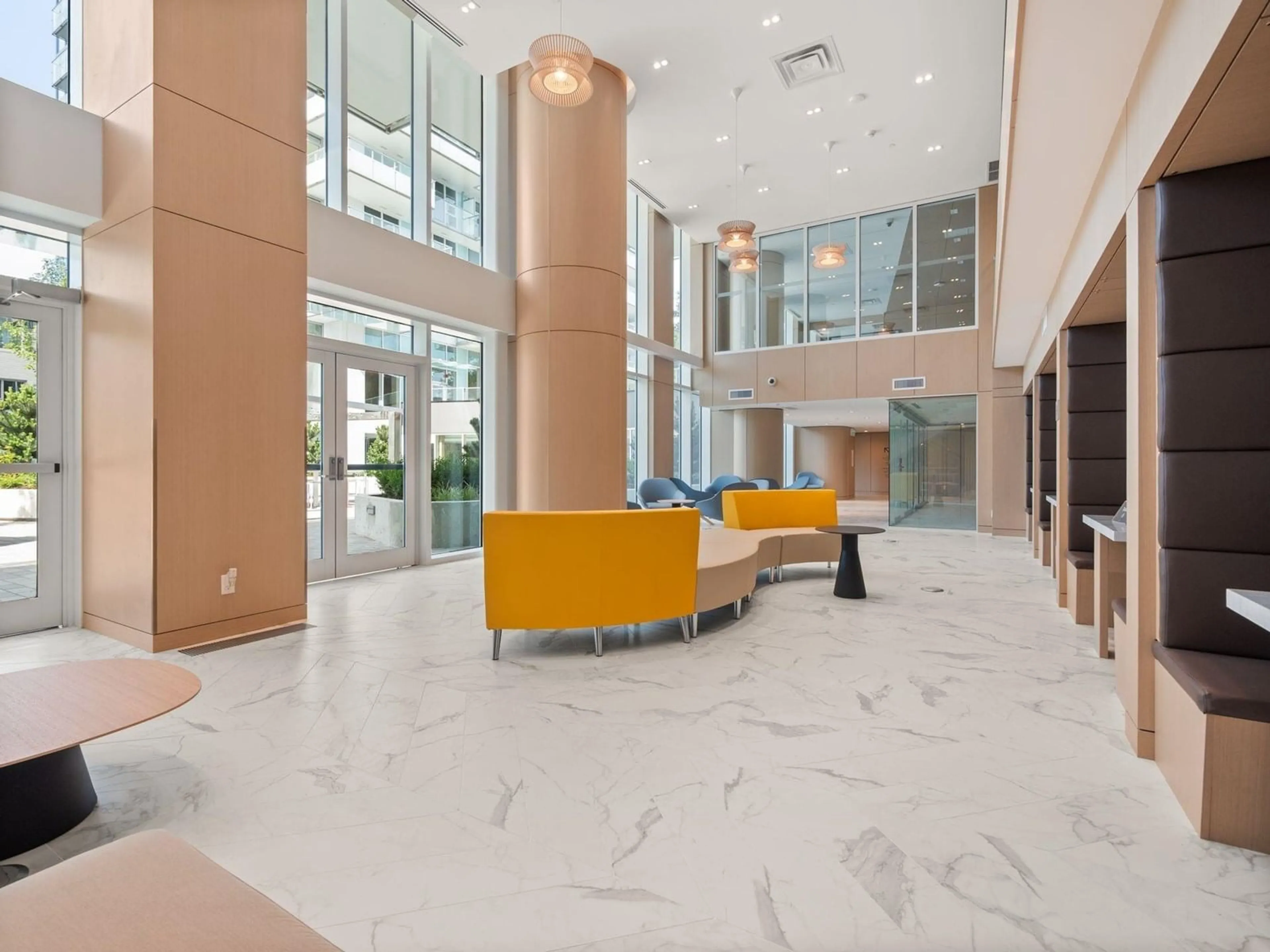 Lobby for 2907 - 13778 100, Surrey British Columbia V3T0V3
