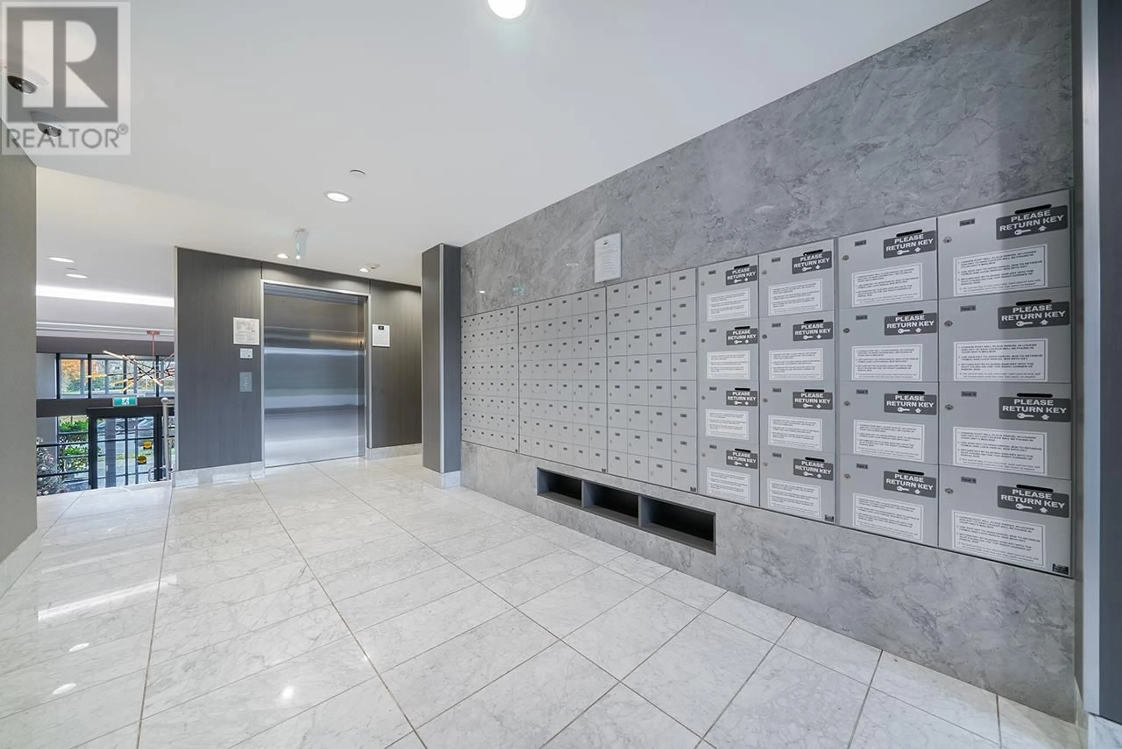 Indoor foyer for 430 - 9500 TOMICKI AVENUE, Richmond British Columbia V6X0R9