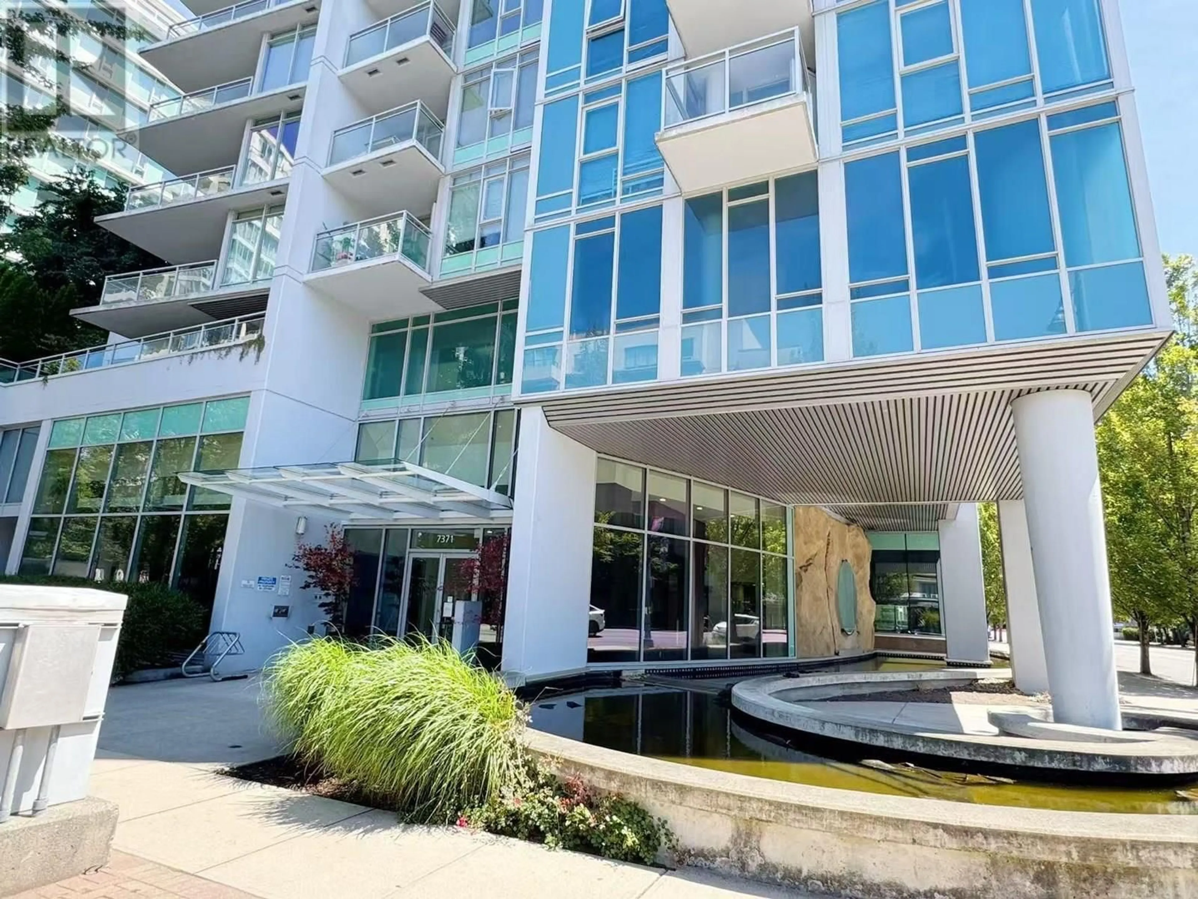 Indoor foyer for 708 - 7371 WESTMINSTER HIGHWAY, Richmond British Columbia V6X0B4
