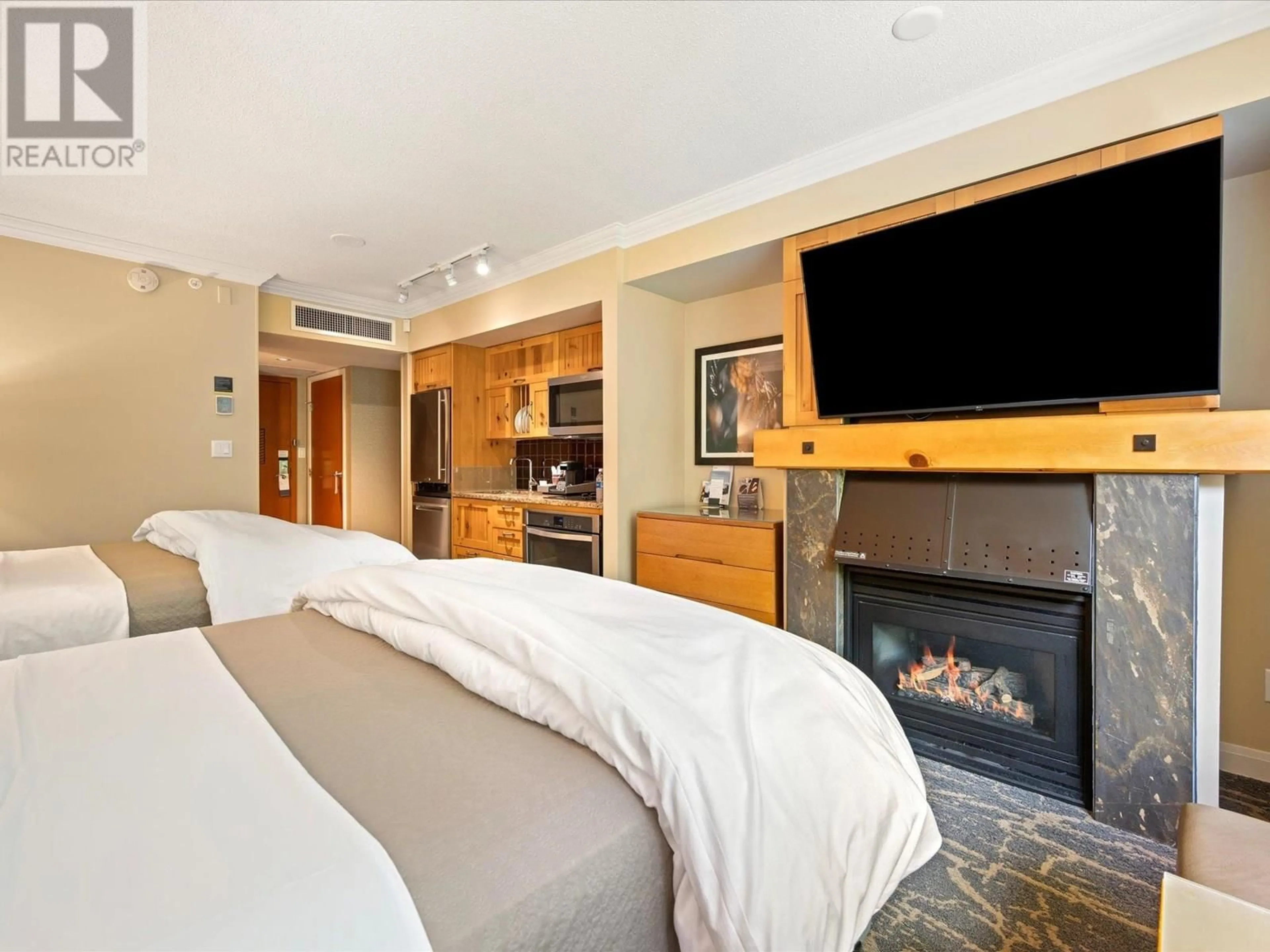 A pic of a room for 670 - 4090 WHISTLER WAY, Whistler British Columbia V8E1J3