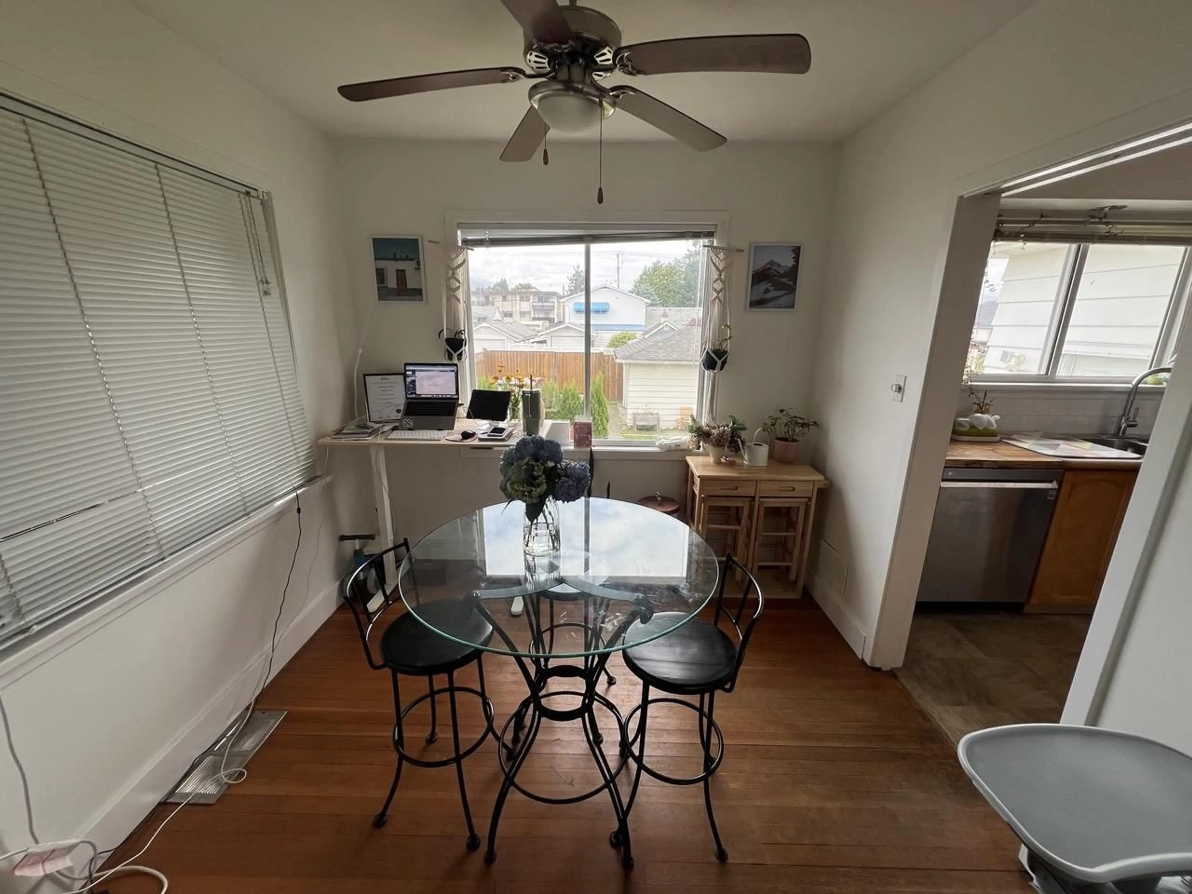 A pic of a room for 46183 FIRST AVENUE, Chilliwack British Columbia V2P1W4