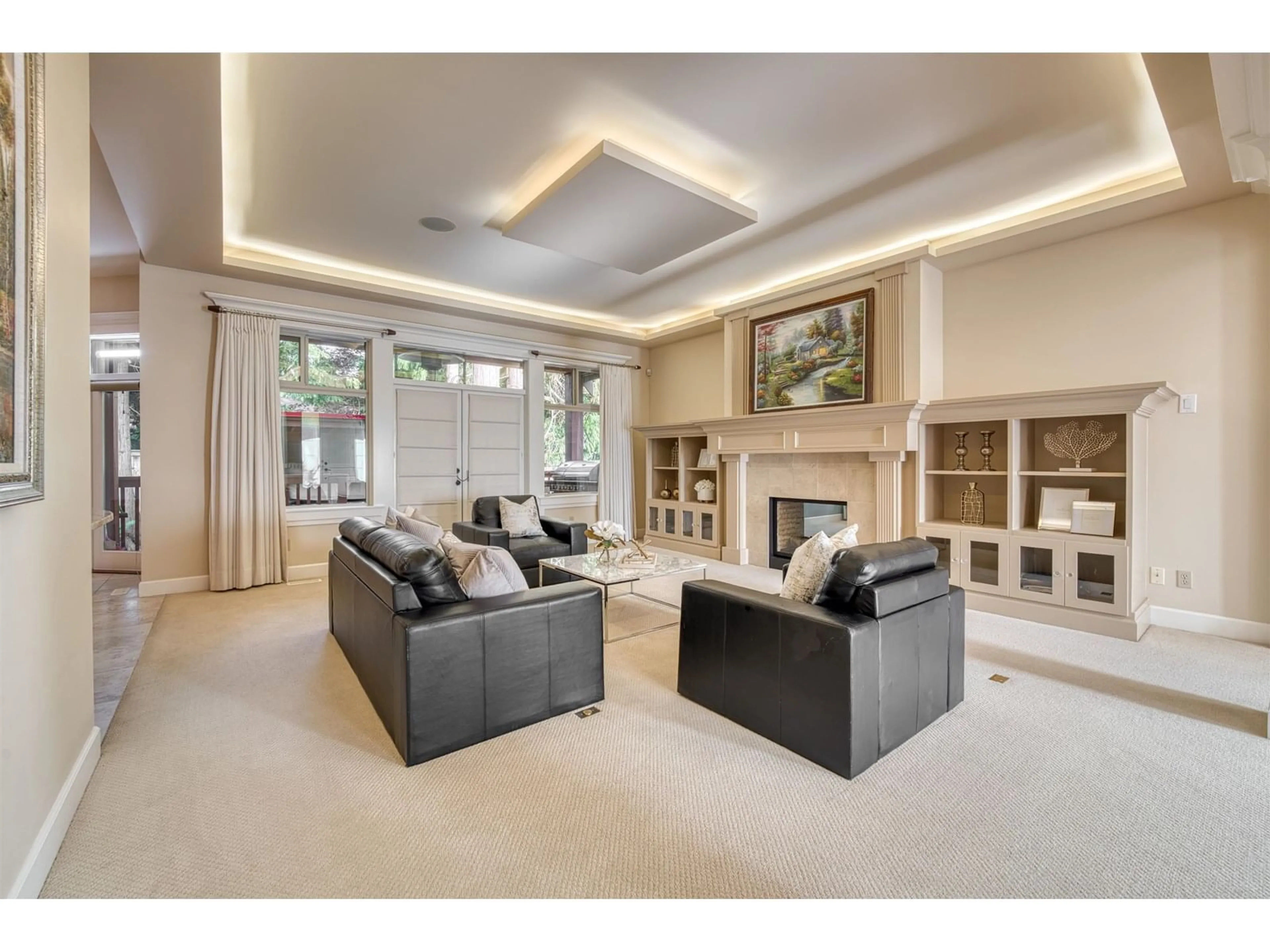 Living room with furniture, unknown for 1688 134B, Surrey British Columbia V4A0A6