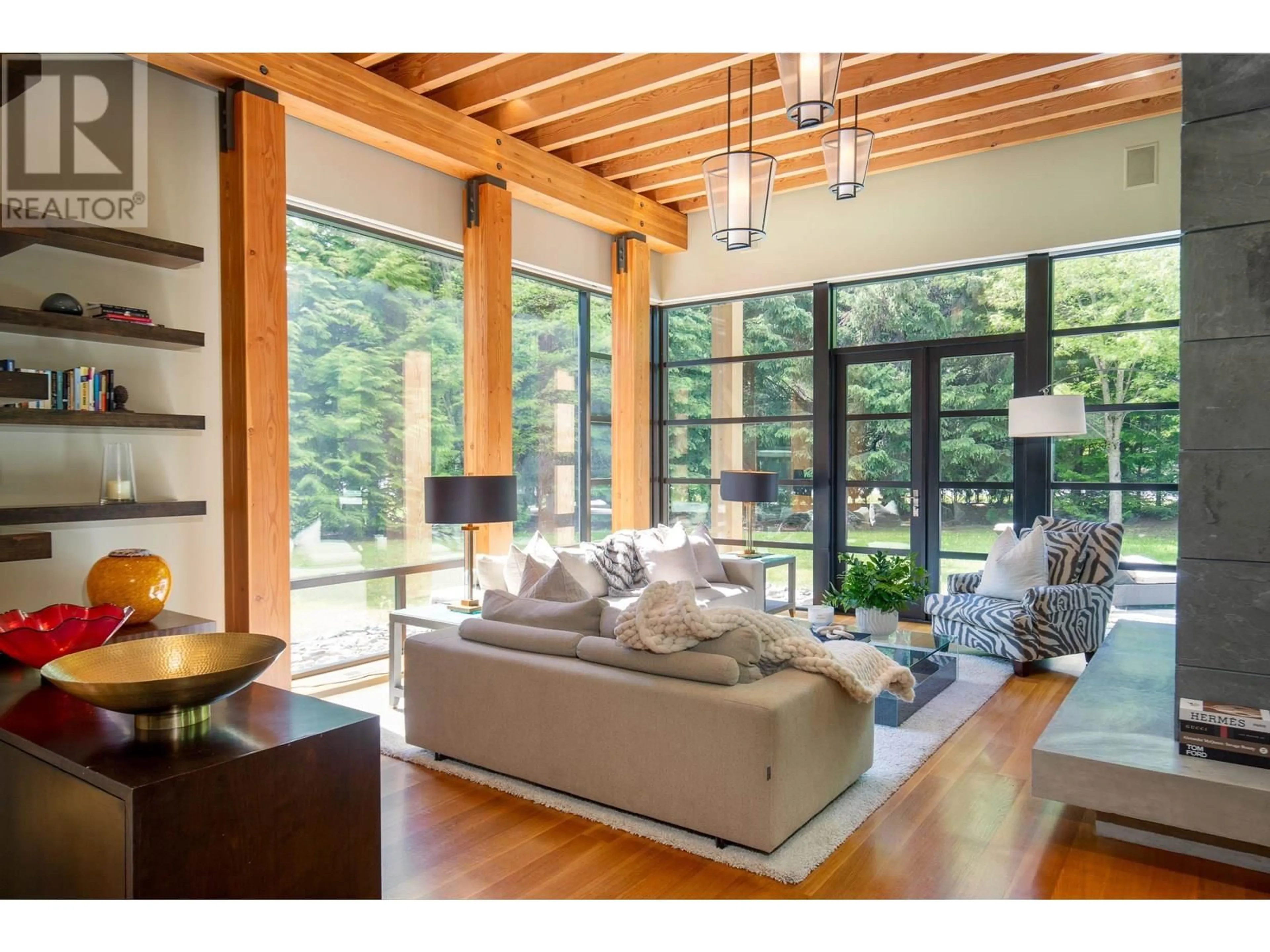 Living room with furniture, wood/laminate floor for 6677 CRABAPPLE DRIVE, Whistler British Columbia V8E0C5
