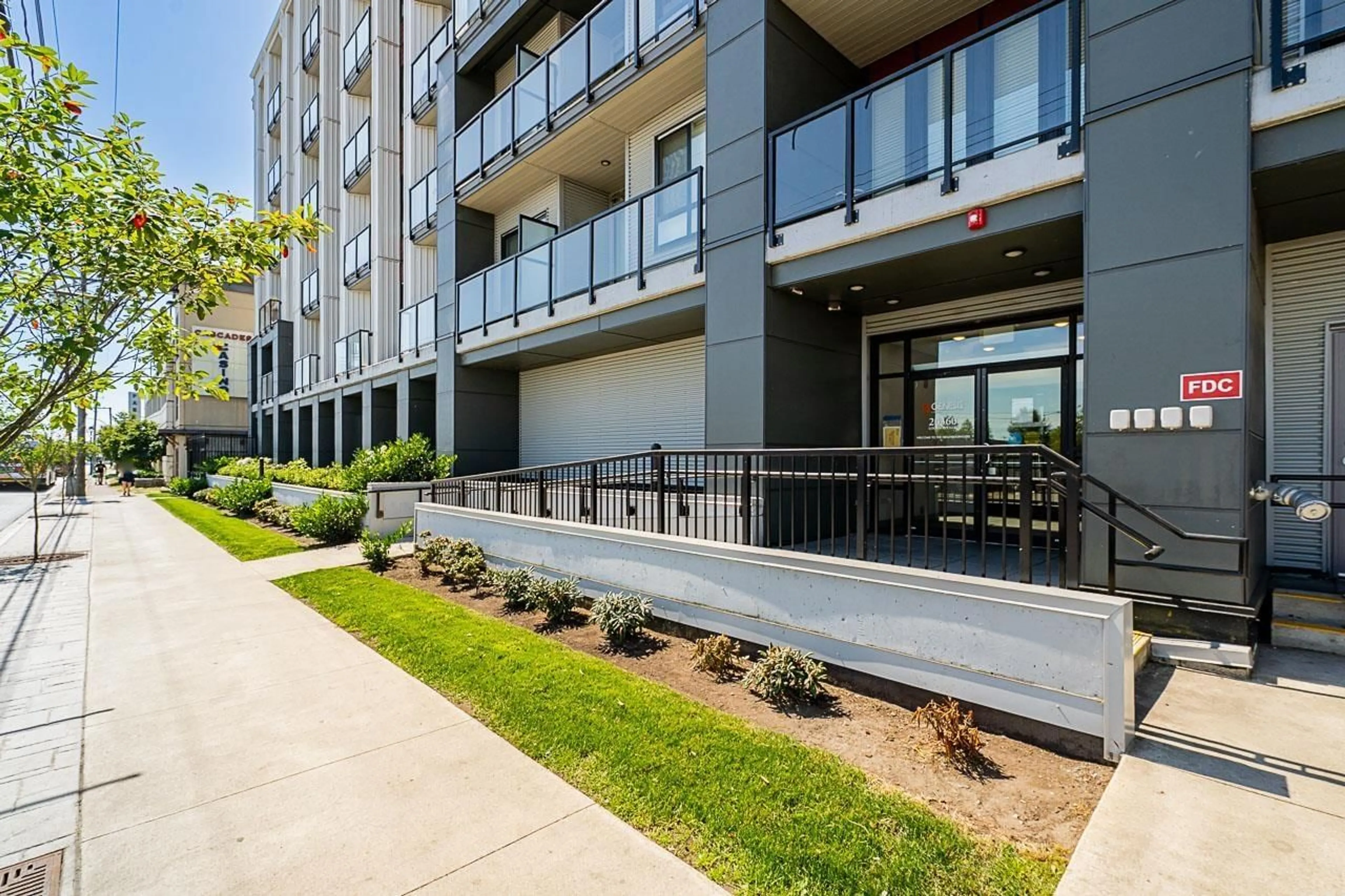 Patio, unknown for 103 - 20360 LOGAN, Langley British Columbia V3A0P5