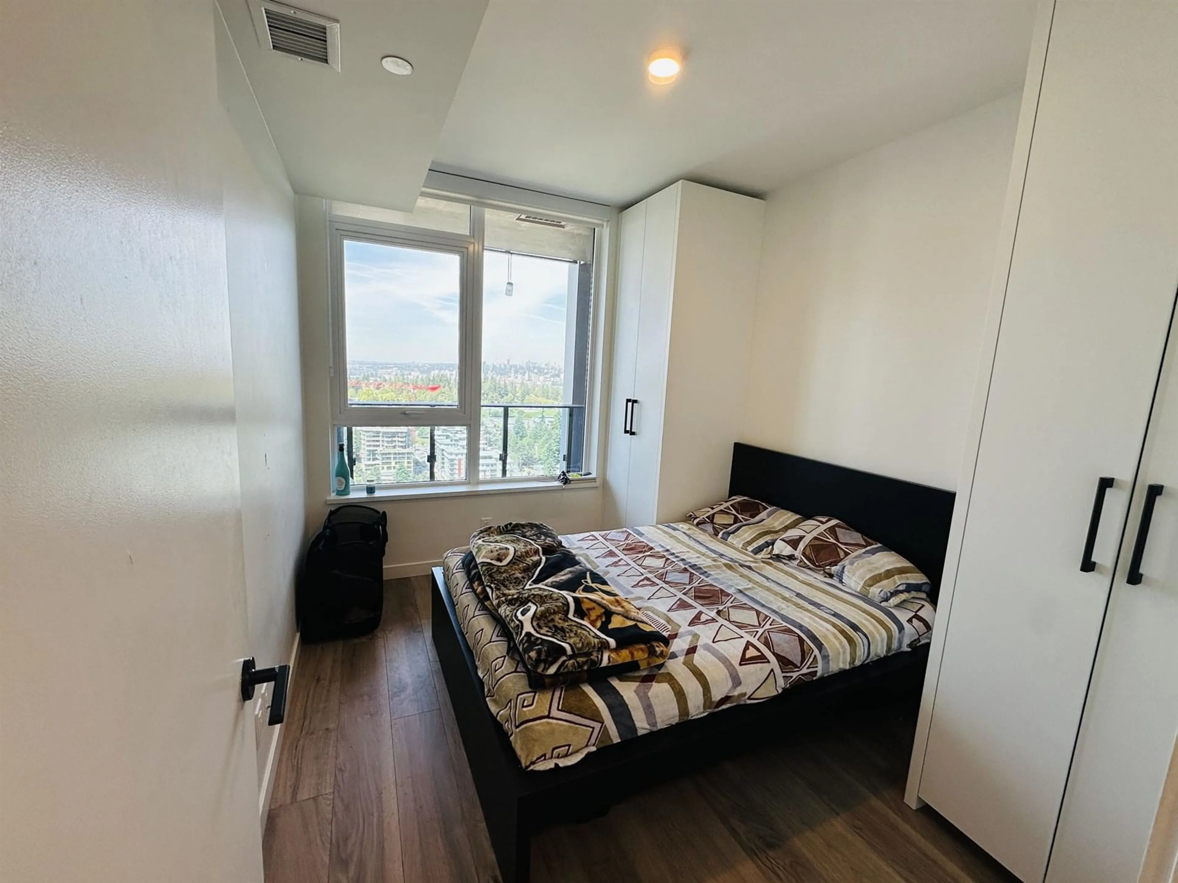 A pic of a room for 2912 - 10448 UNIVERSITY, Surrey British Columbia V3T0S7