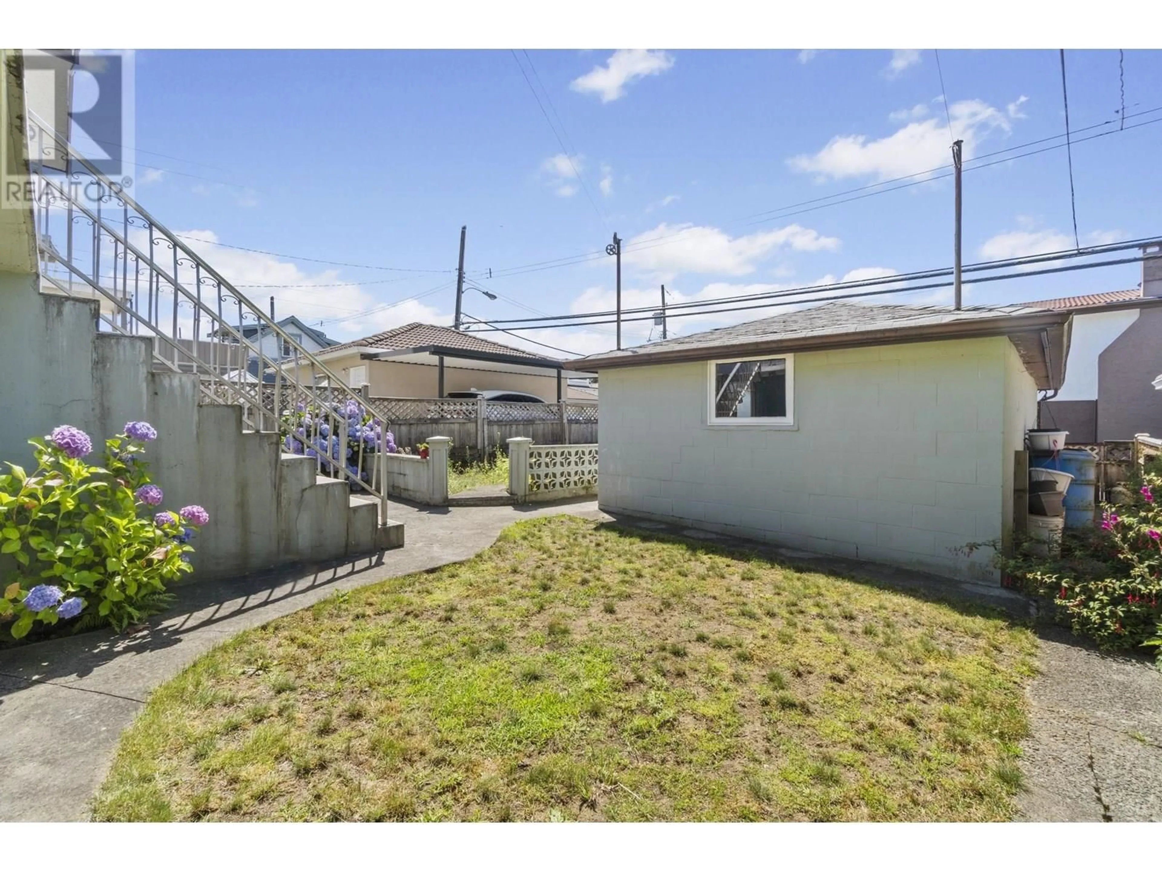 Unknown for 3421 RUPERT STREET, Vancouver British Columbia V5M3V8