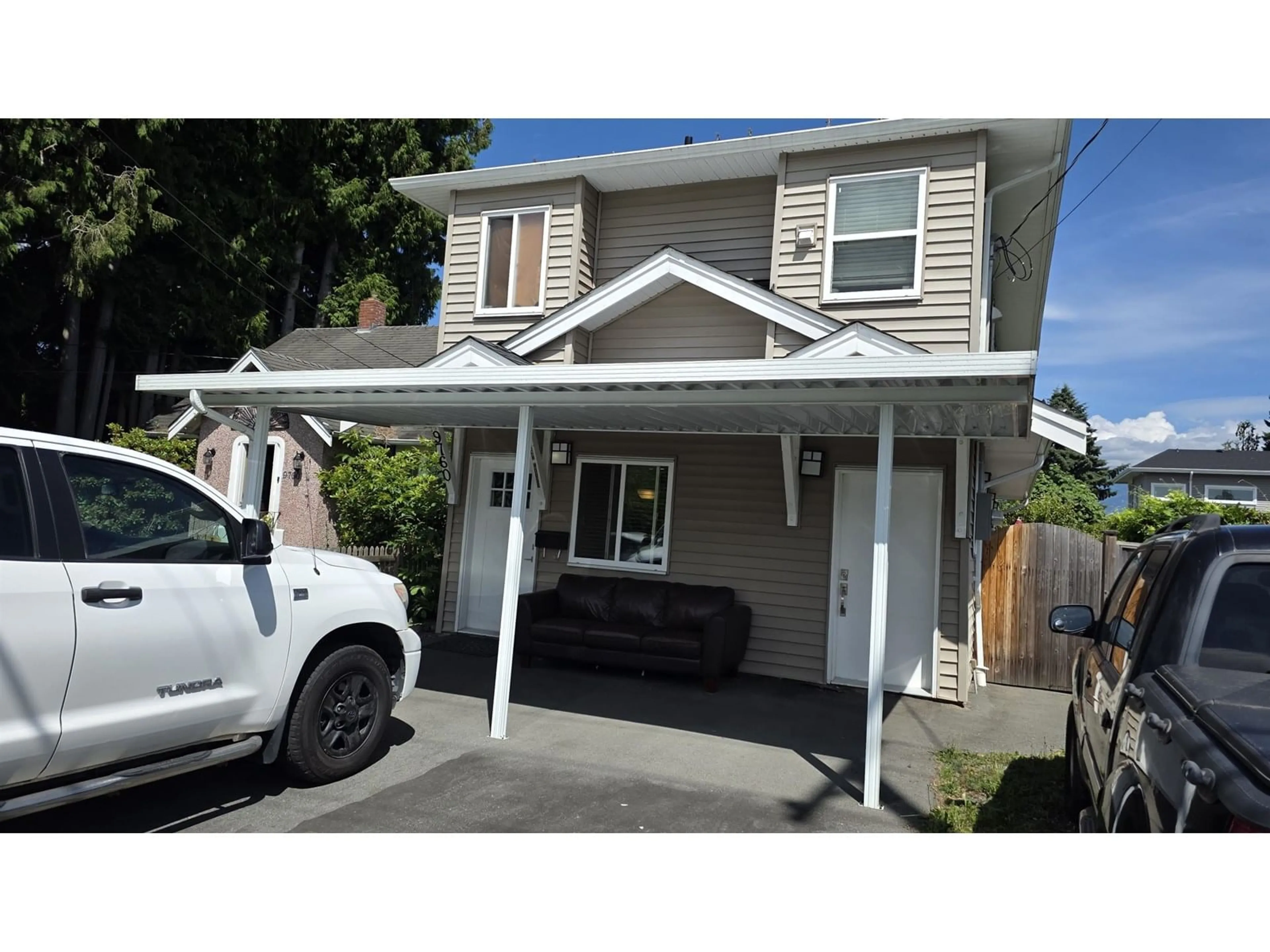 Home with vinyl exterior material, street for 9760 WILLIAMS STREET, Chilliwack British Columbia V2P5G7