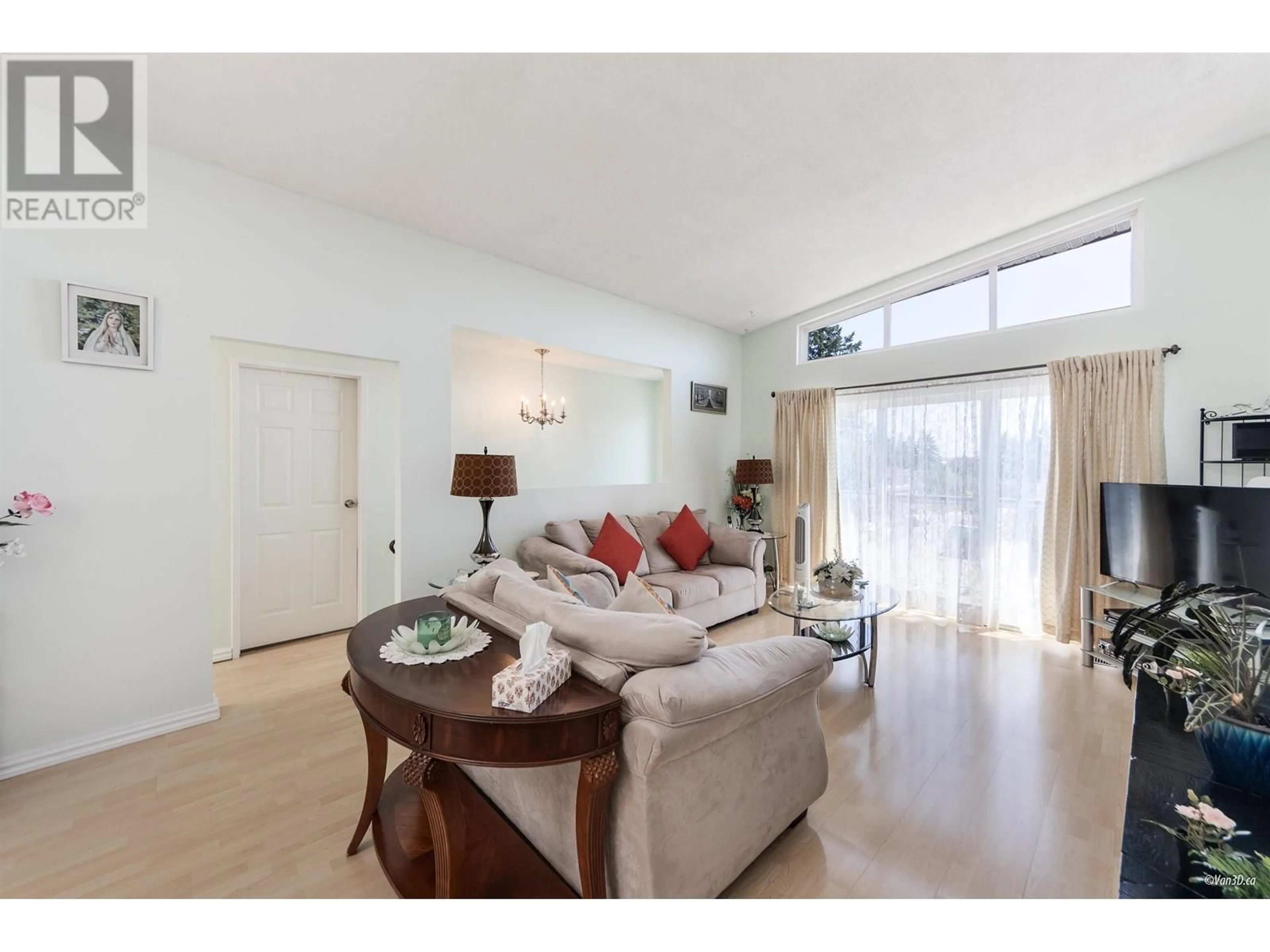 Living room with furniture, unknown for 7457 16TH AVENUE, Burnaby British Columbia V3N1P2