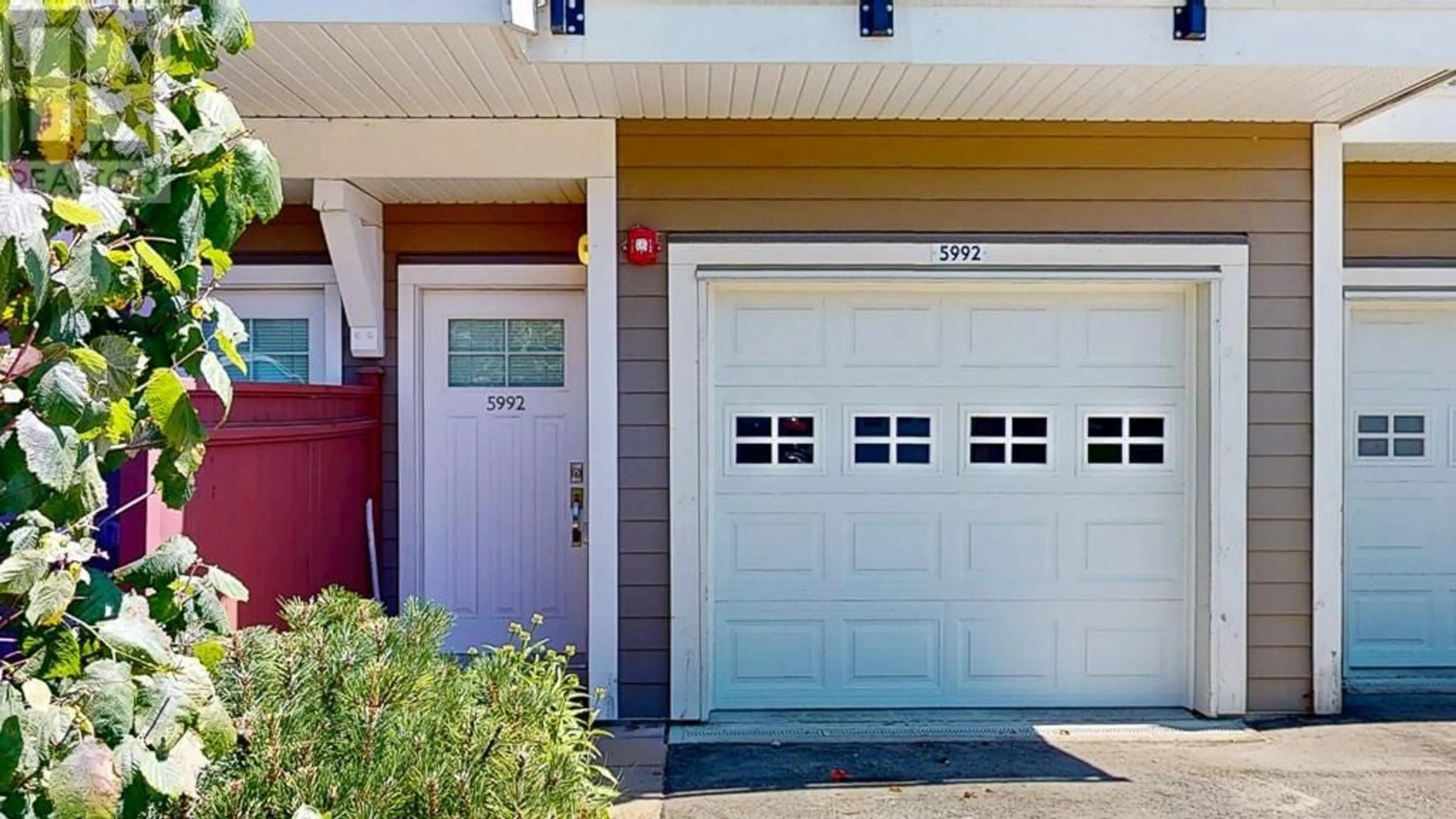 Unknown for 5992 BEACHGATE LANE, Sechelt British Columbia V7Z0S2