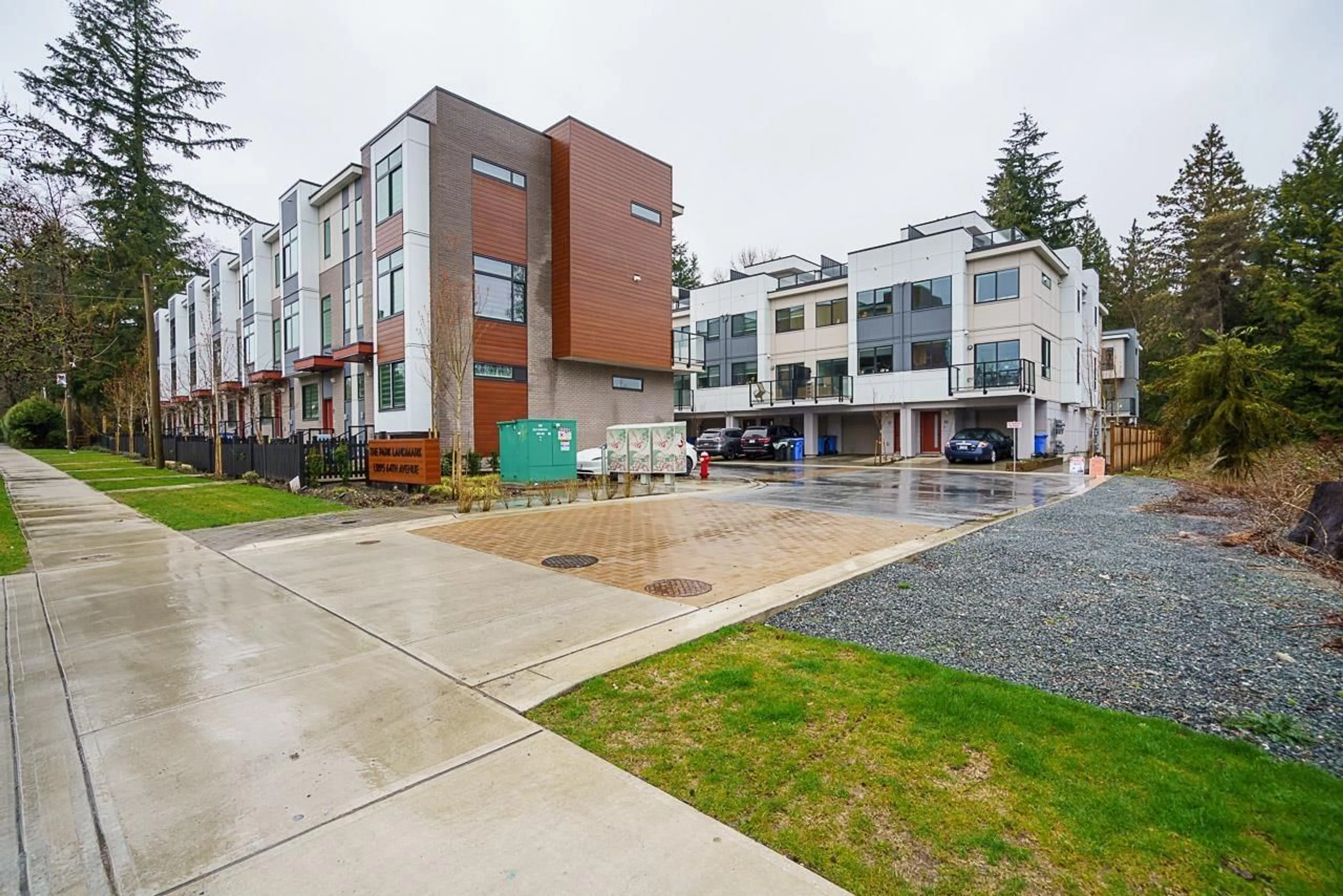 A pic from outside/outdoor area/front of a property/back of a property/a pic from drone, street for 39 - 13895 64, Surrey British Columbia V3W3N9