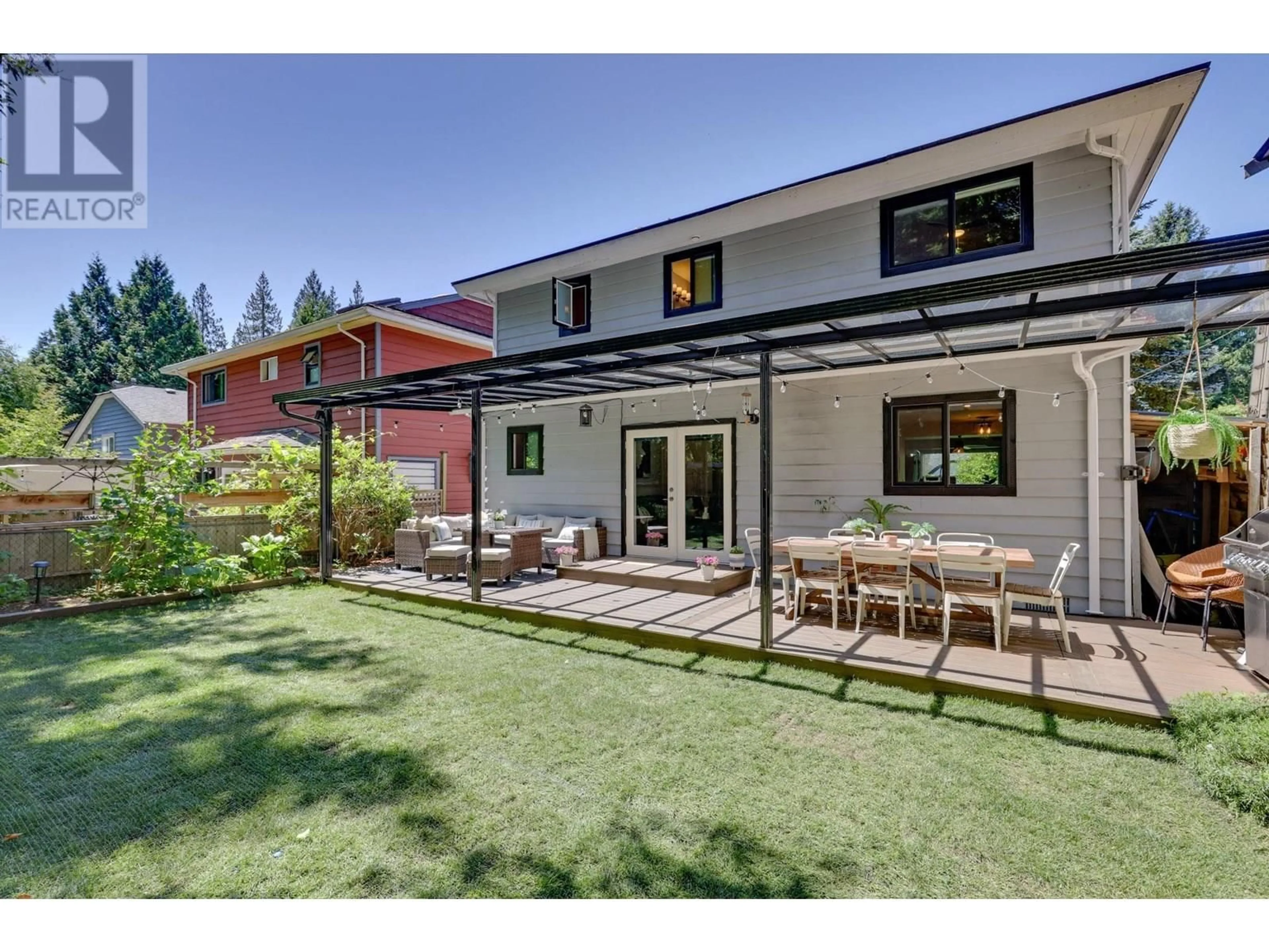 Patio, mountain view for 1460 HAMBER COURT, North Vancouver British Columbia V7G2B5