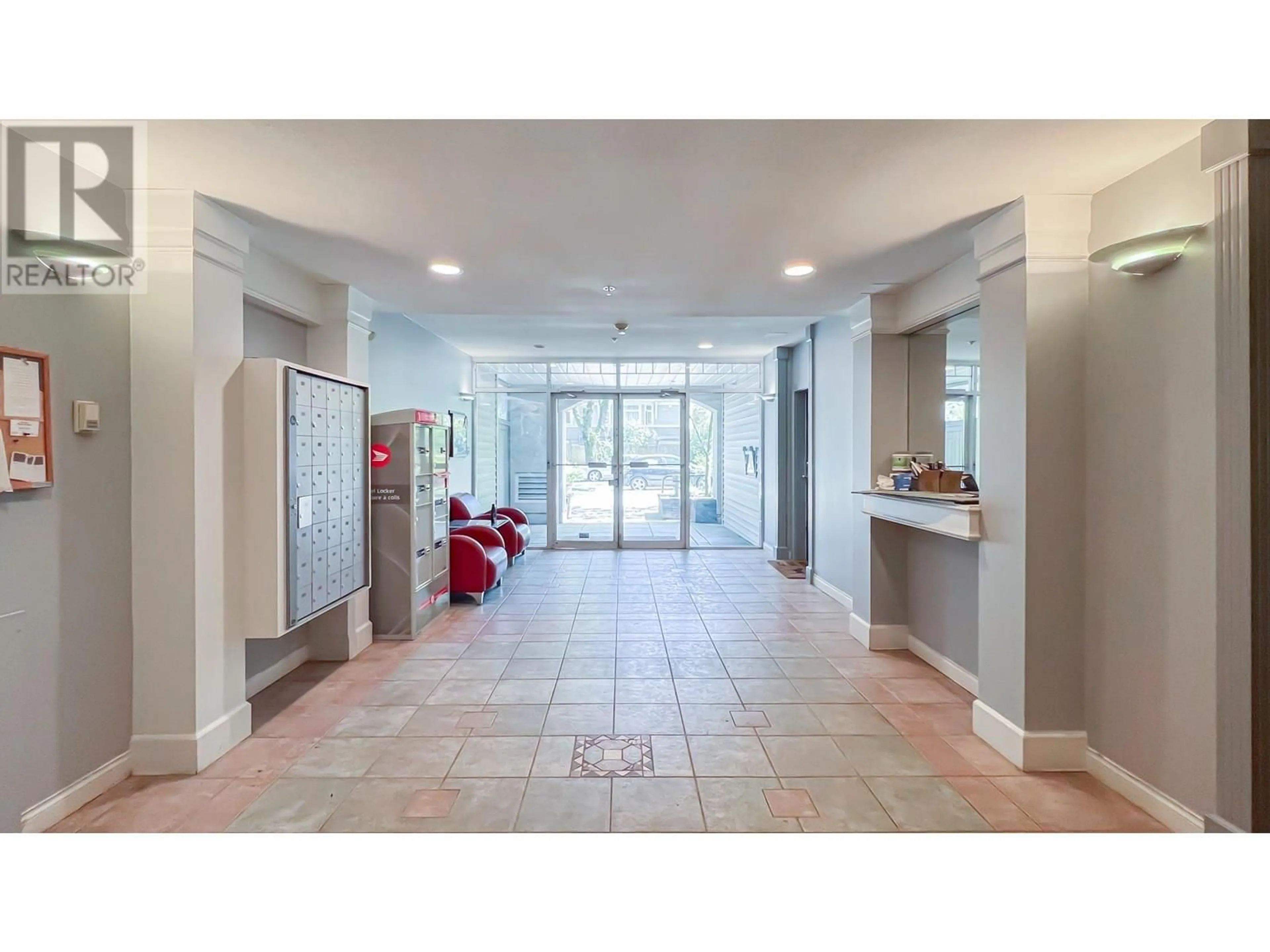 Indoor foyer for 404 - 2755 MAPLE STREET, Vancouver British Columbia V6J5K1